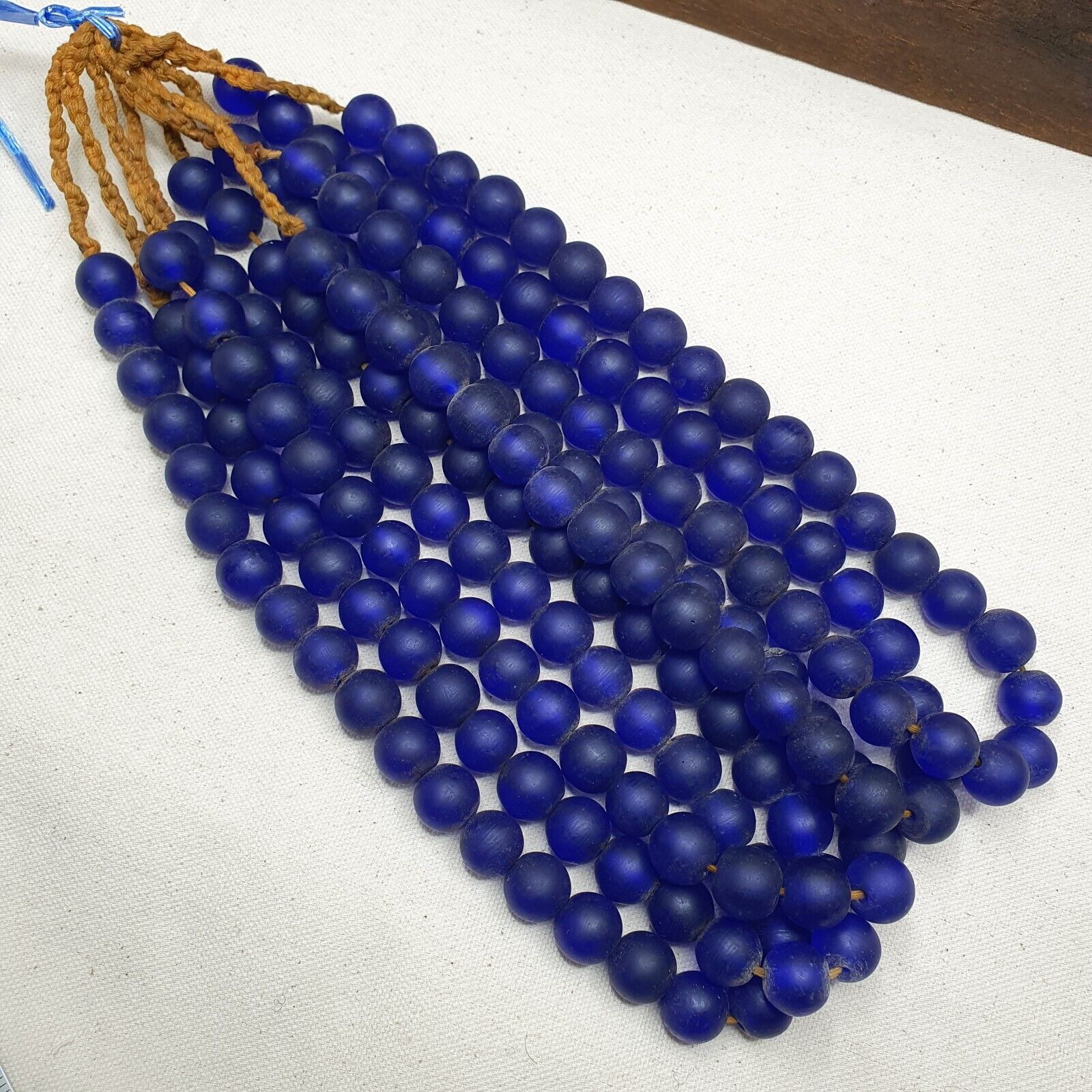 BEAUTIFUL OLD AFRICAN Blue GLASS ANTIQUE BEADS 15-16MM