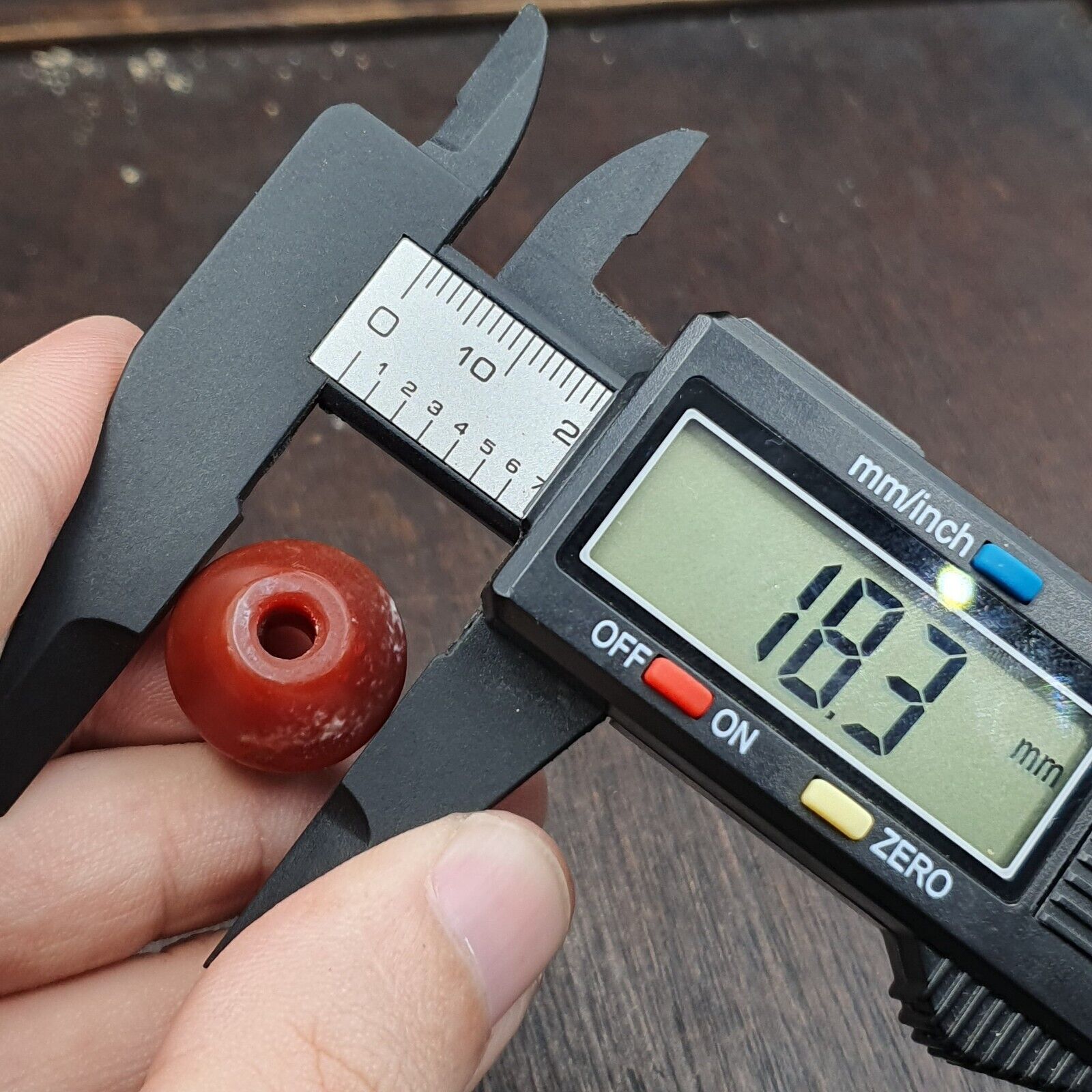 Antique RARE INDO-TIBETAN CARNELIAN / AGATE BEAD (18.3mm x 15.1mm)