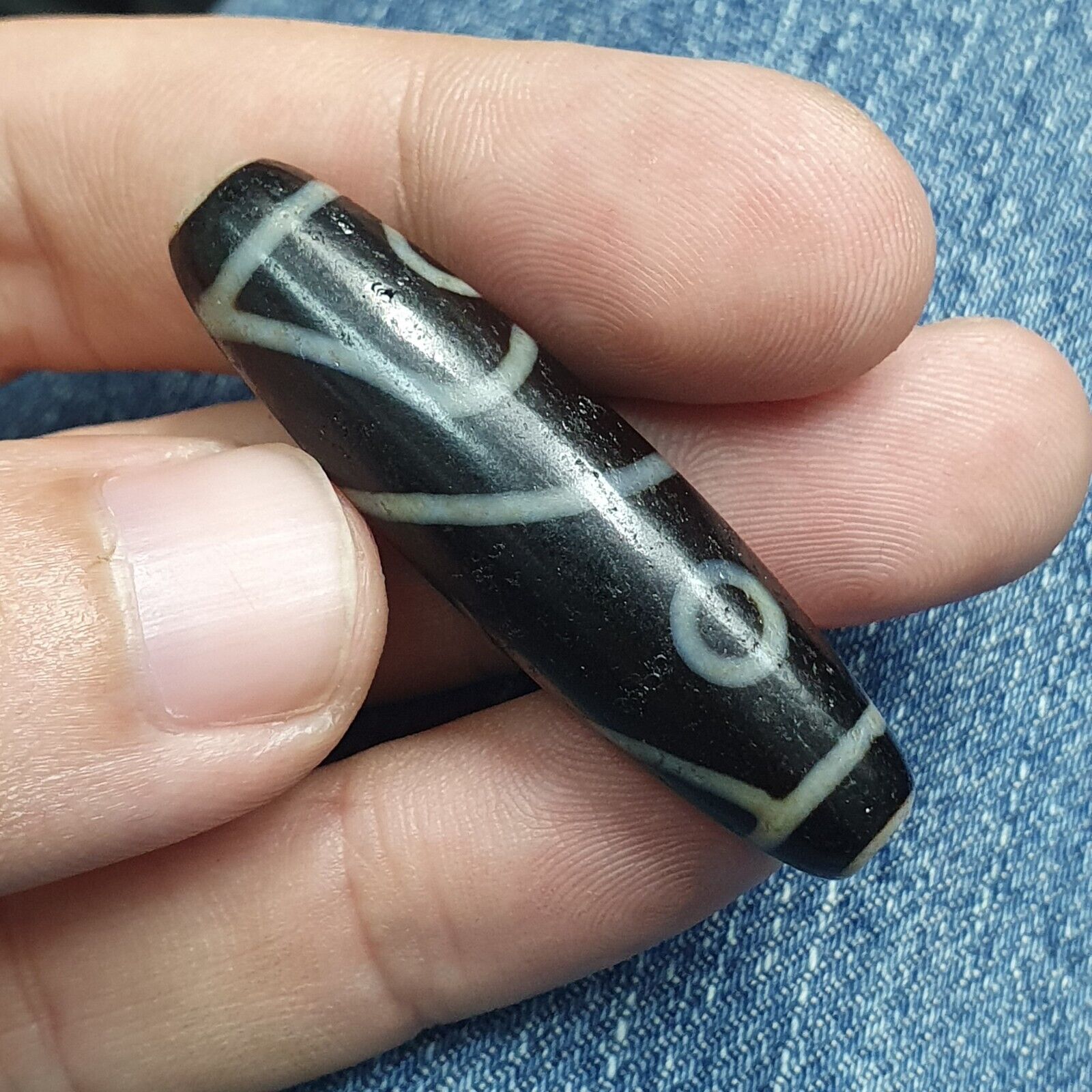 Fish Eye Pattern 3 eyes Himalayan Indo Tibetan Agate Dzi Bead Amulet