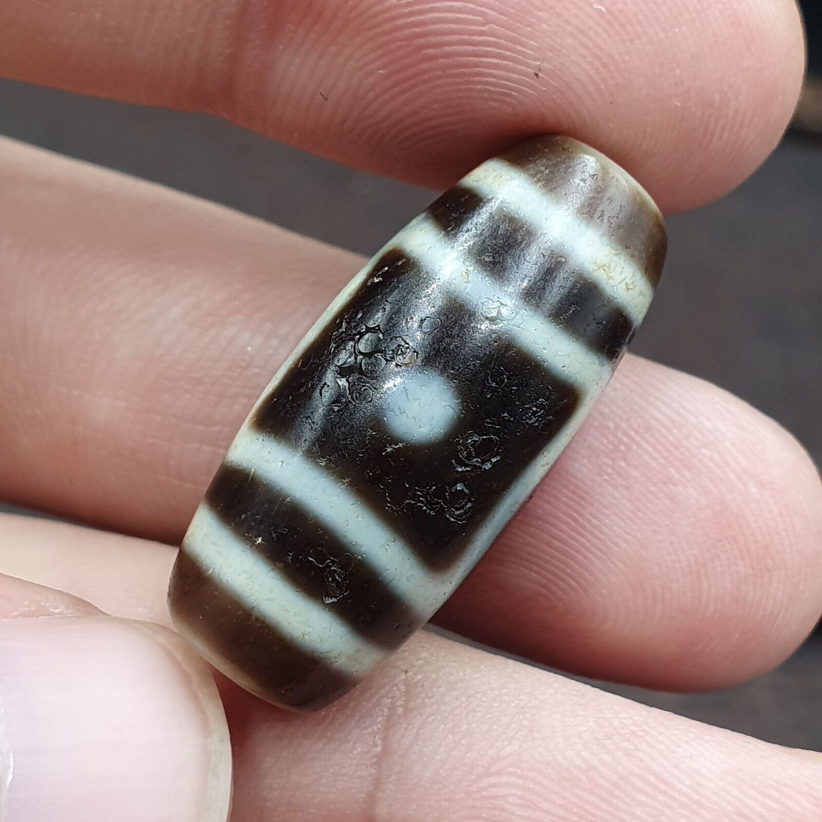 2 Eyes  Circle Squared  Tibetan High Quality Agate Dzi Bead Amulet OTB8-4