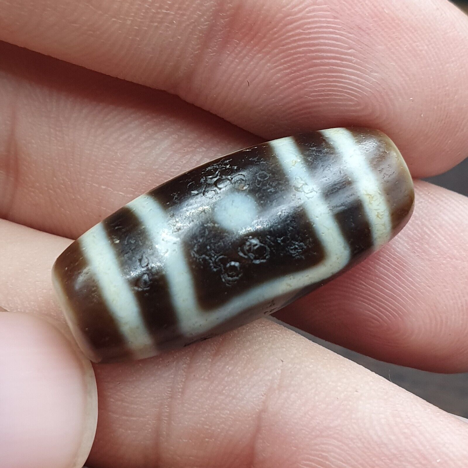 2 Eyes  Circle Squared  Tibetan High Quality Agate Dzi Bead Amulet OTB8-4