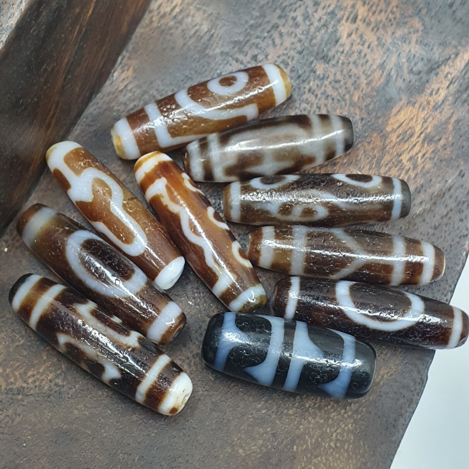 Lot 10 Tibetan Unique patterns Eyes Agate stone Dzi Bead Amulet L10P