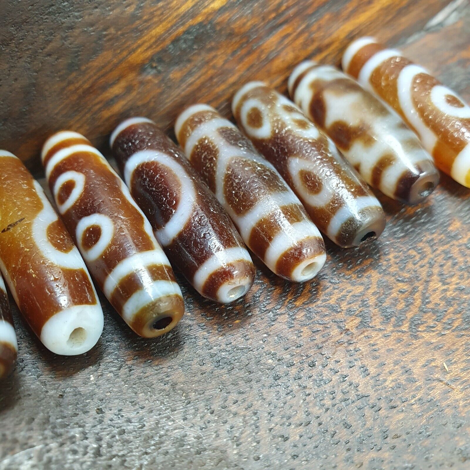 Lot 10 Tibetan Unique patterns Eyes Agate stone Dzi Bead Amulet L10P
