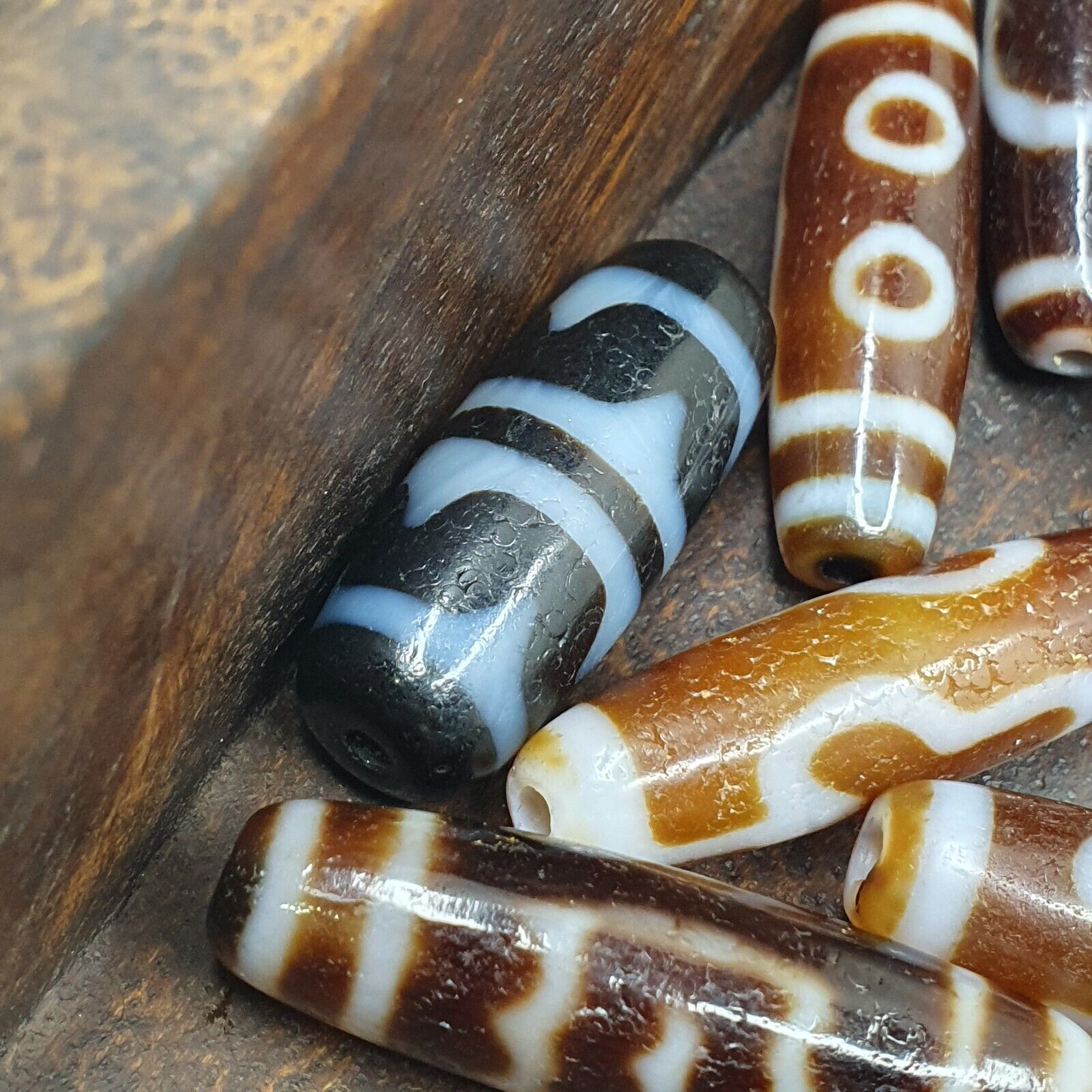 Lot 10 Tibetan Unique patterns Eyes Agate stone Dzi Bead Amulet L10P
