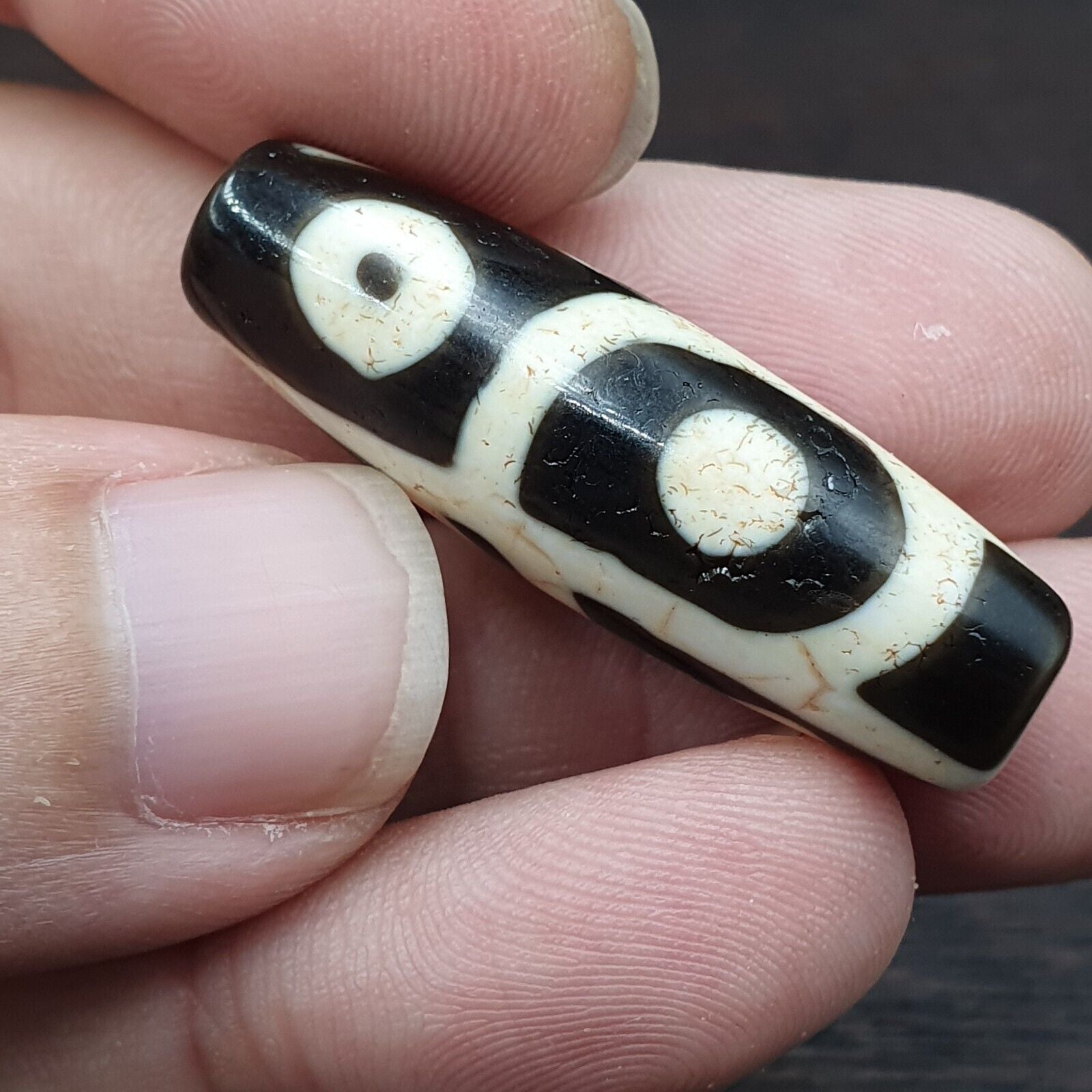 Tibetan 8 Eyes Agate stone HQ Very rare Dzi Bead Amulet