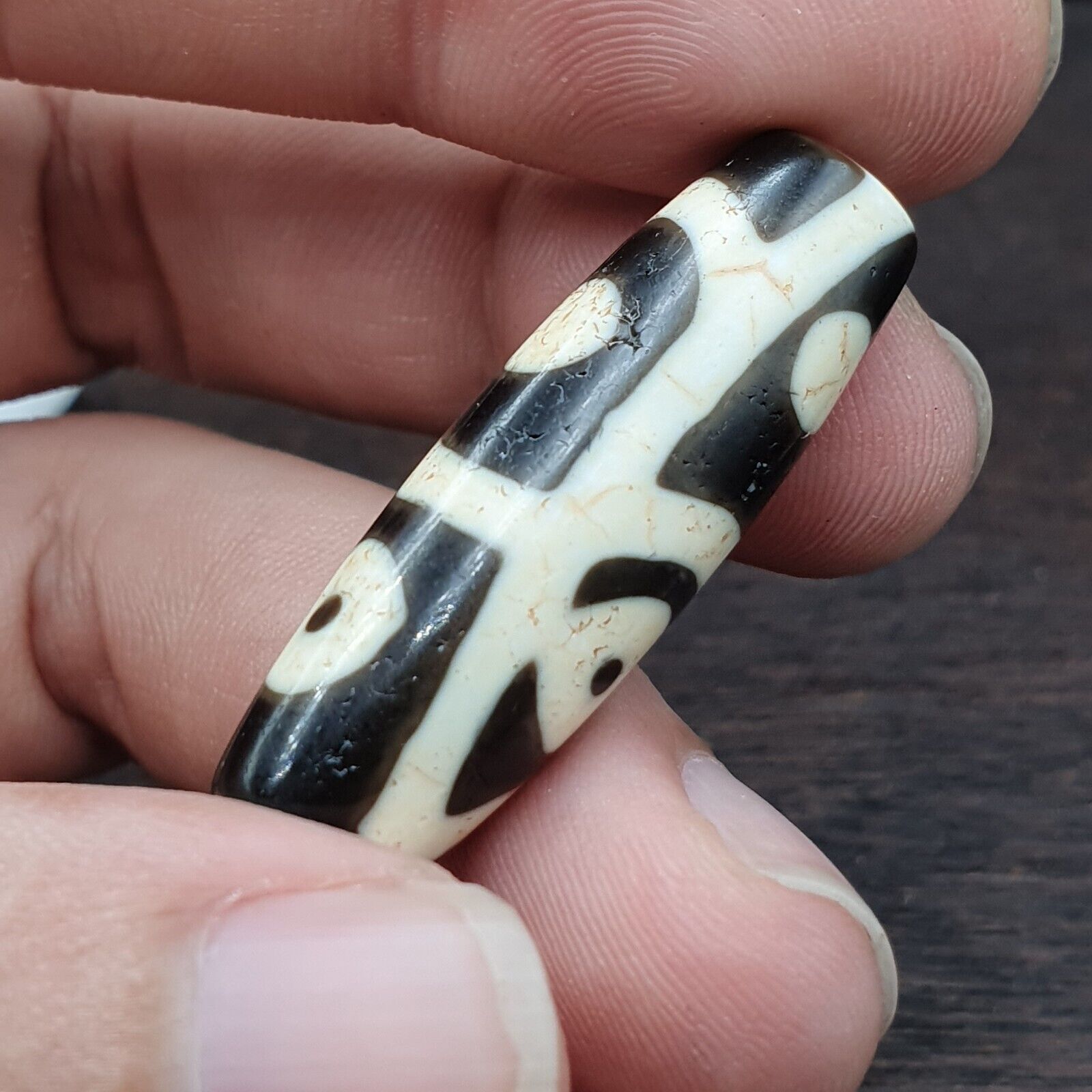 Tibetan 8 Eyes Agate stone HQ Very rare Dzi Bead Amulet