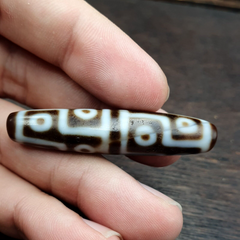 Indo Tibetan Agate 12 Eyes in Square- Agate stone Dzi Bead Amulet HQ-1