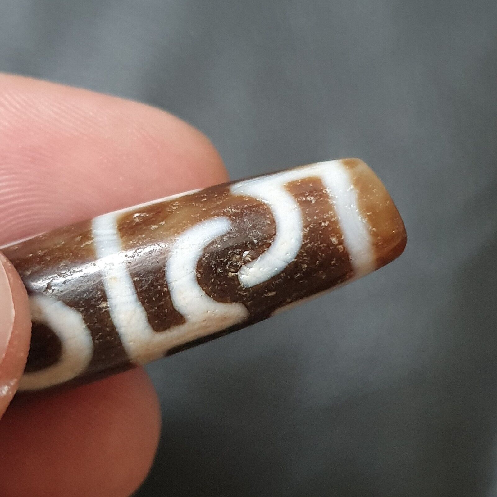 Tibetan Nepalese dzi bead Unique Pattern old amulet Agate Bead PR-1