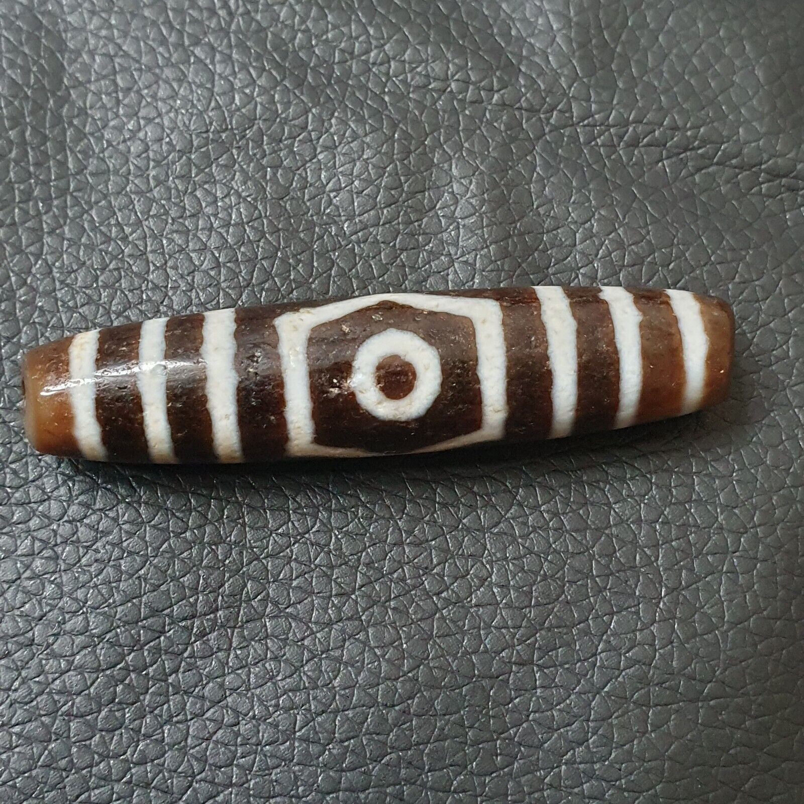 Himalayan Tibetan Nepalese dzi bead 3 eyes in Eyes amulet Agate Bead PR-3