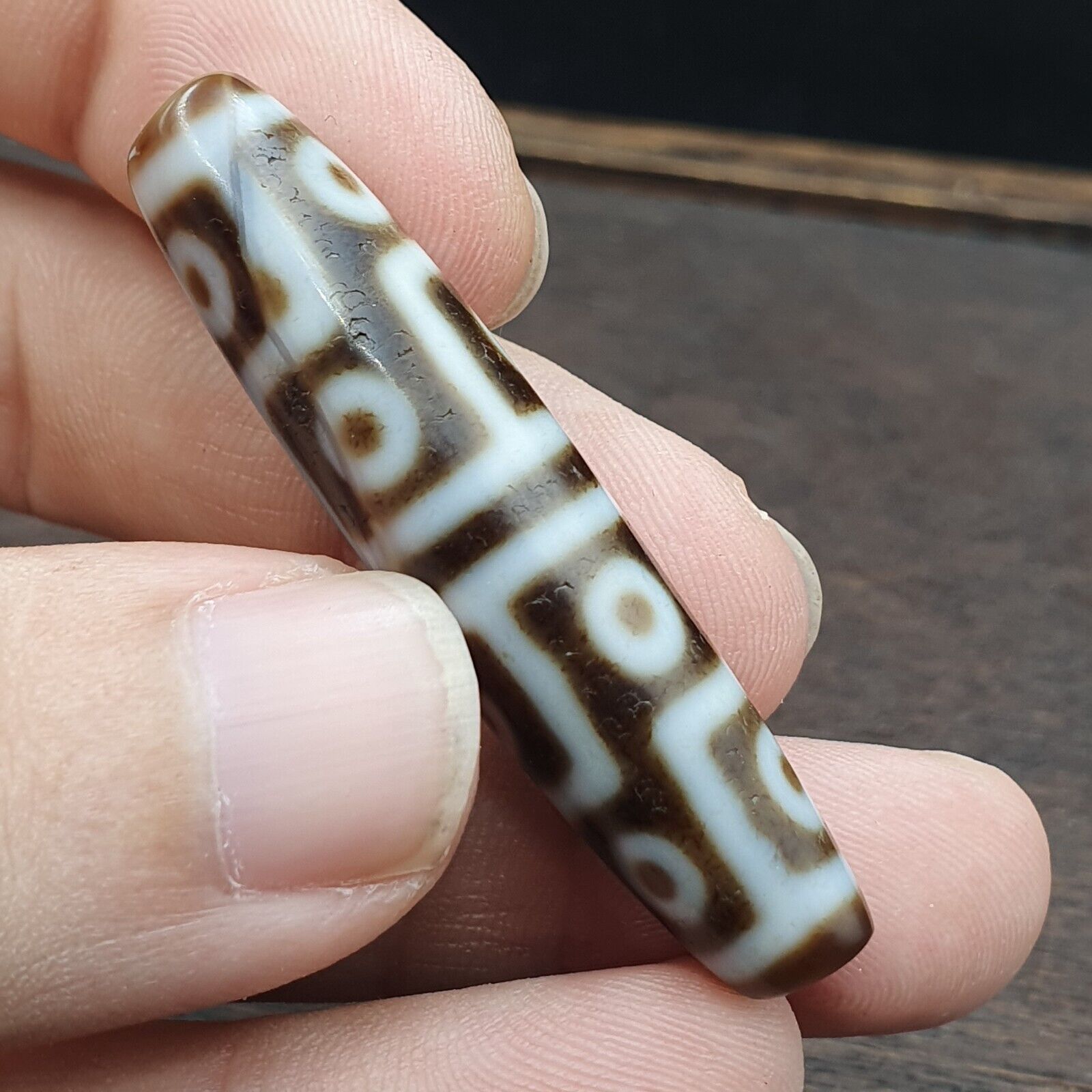 Indo Tibetan Agate 12 Eyes in Square- Agate stone Dzi Bead Amulet HQ-1