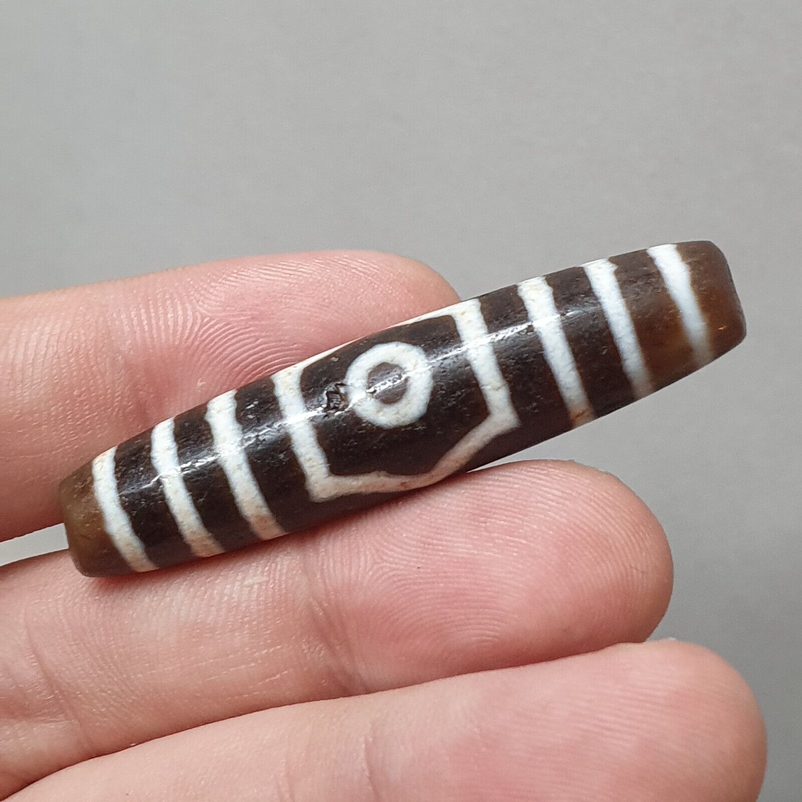 Himalayan Tibetan Nepalese dzi bead 3 eyes in Eyes amulet Agate Bead PR-3