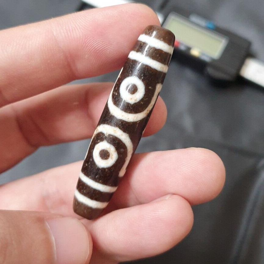 Himalayan Tibetan Nepalese dzi bead 3 eyes in Eyes amulet Agate Bead PR-3
