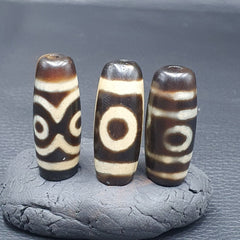 S#3 Himalayan Indo Tibetan rare Patterns Dzi Amulet Bead lot 3 beads
