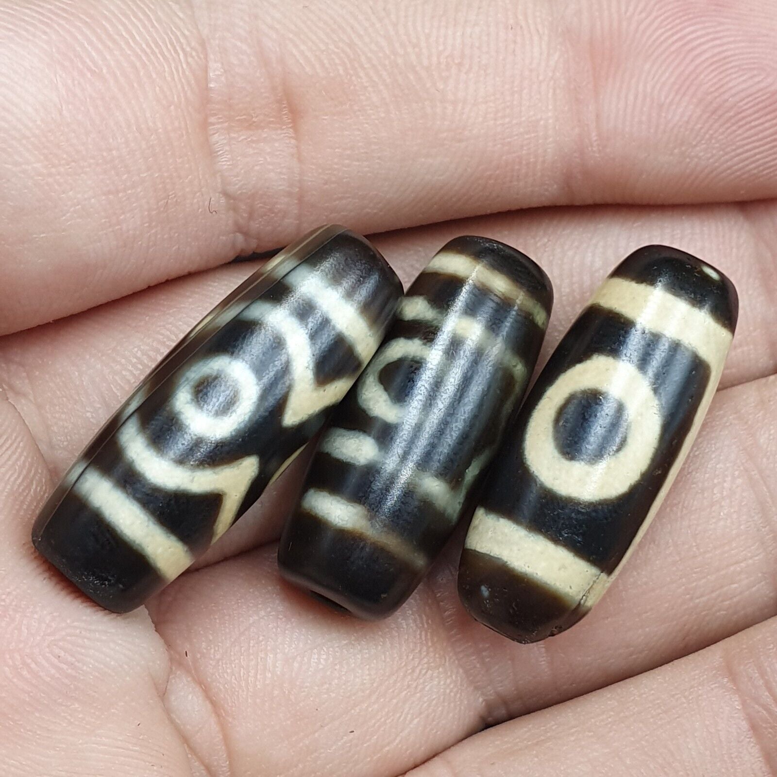 S#3 Himalayan Indo Tibetan rare Patterns Dzi Amulet Bead lot 3 beads