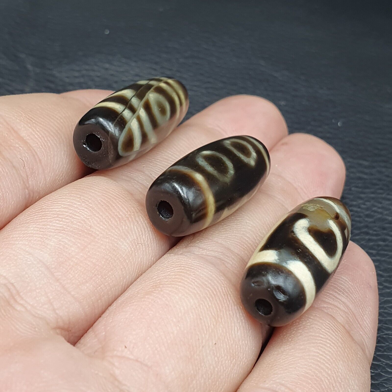 S#3 Himalayan Indo Tibetan rare Patterns Dzi Amulet Bead lot 3 beads