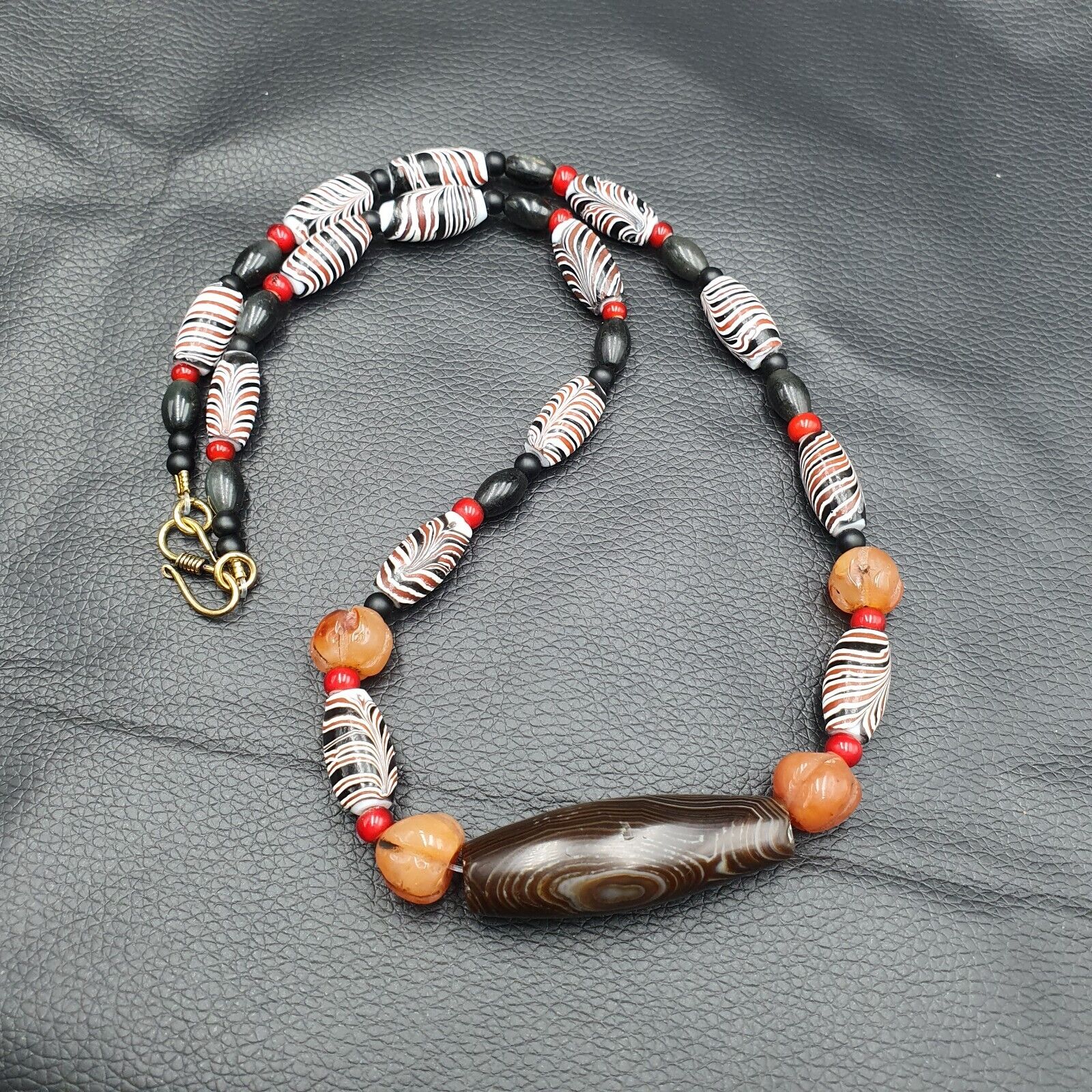 Indo Tibetan Himalayan Agate and Glass beads necklace YMN3