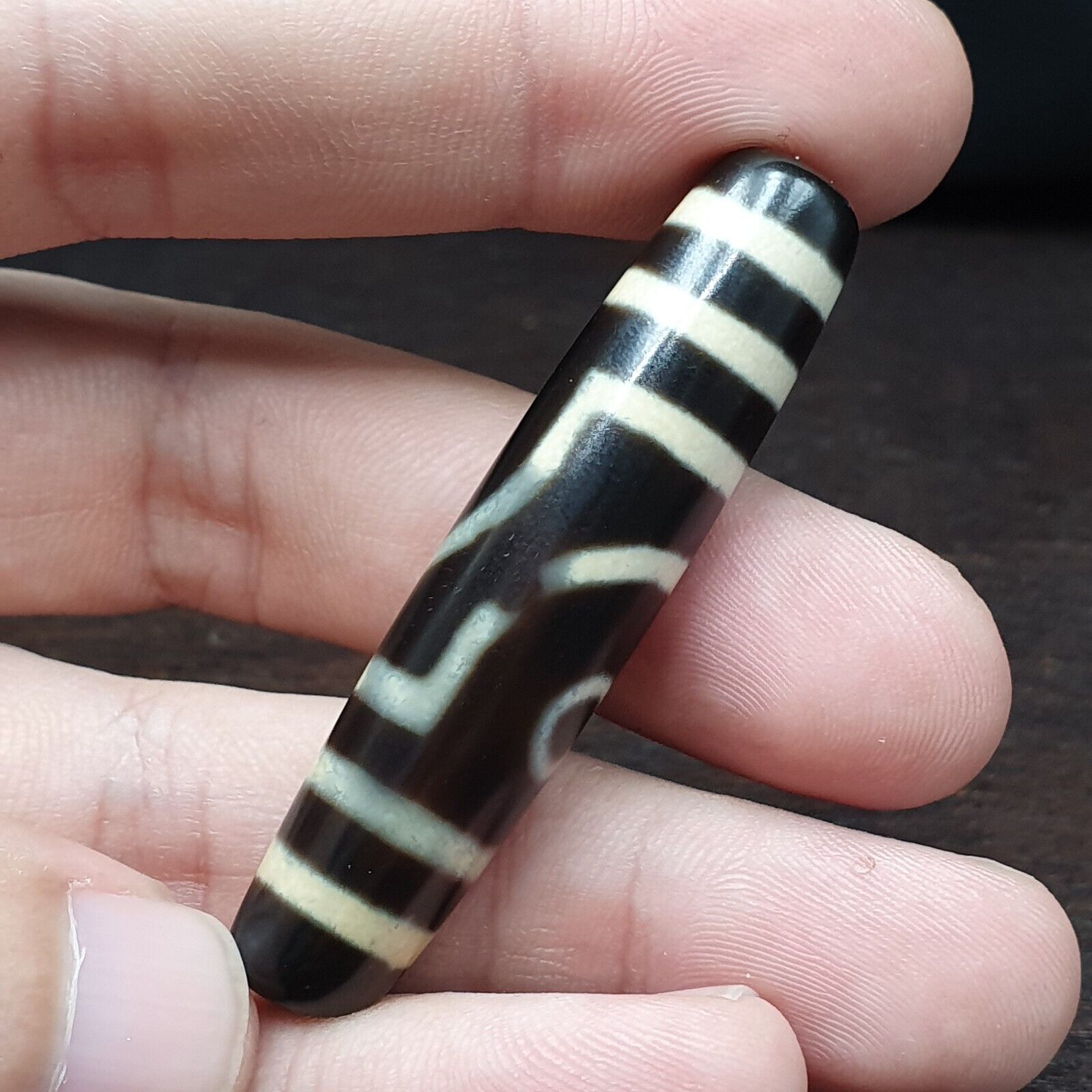 Protective Bead Amulet Vintage Old Indo Tibetan BLACK AND WHITE Agate pure 2 Eye