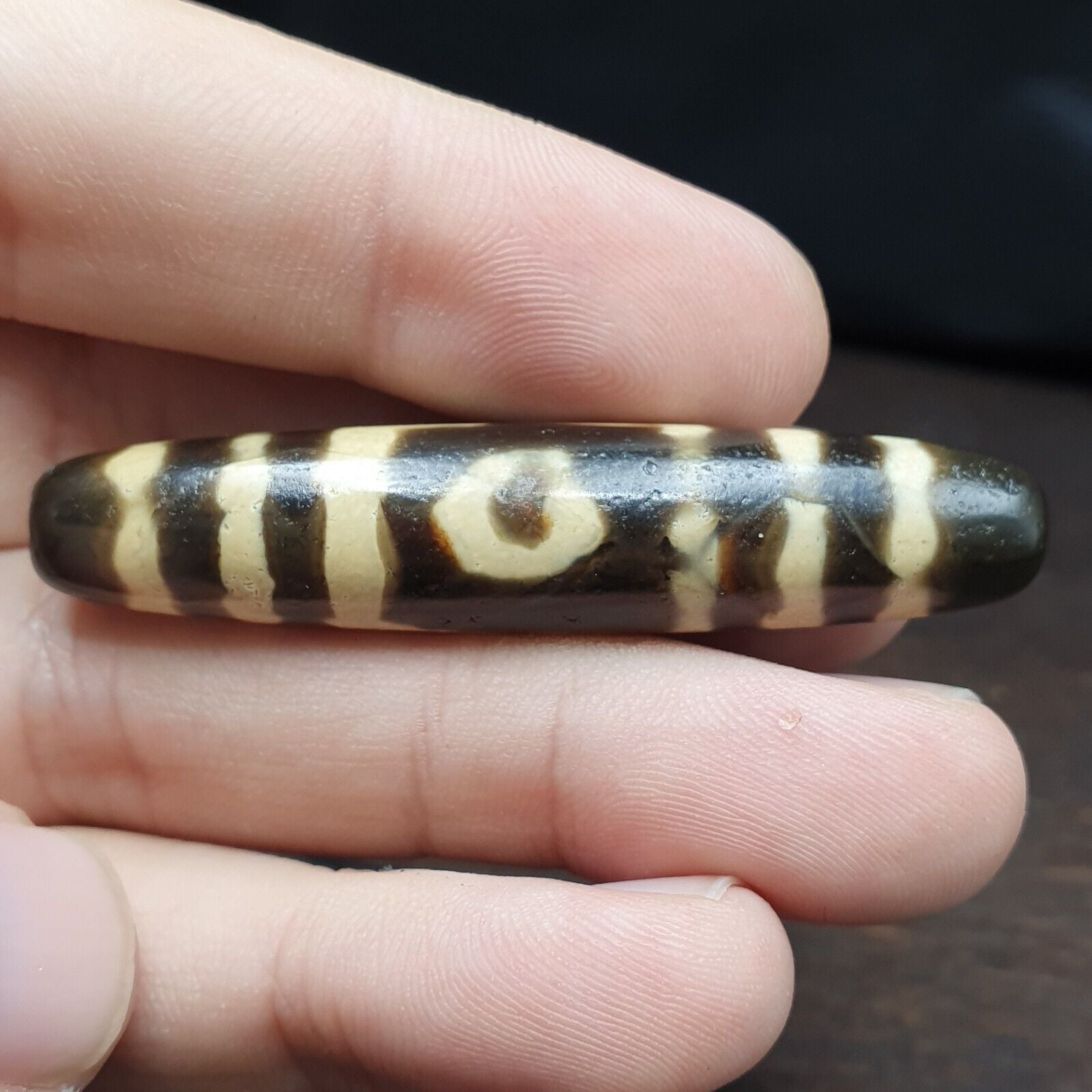 Vintage Old Indo Tibetan BLACK AND WHITE Agate pure 3 Eye