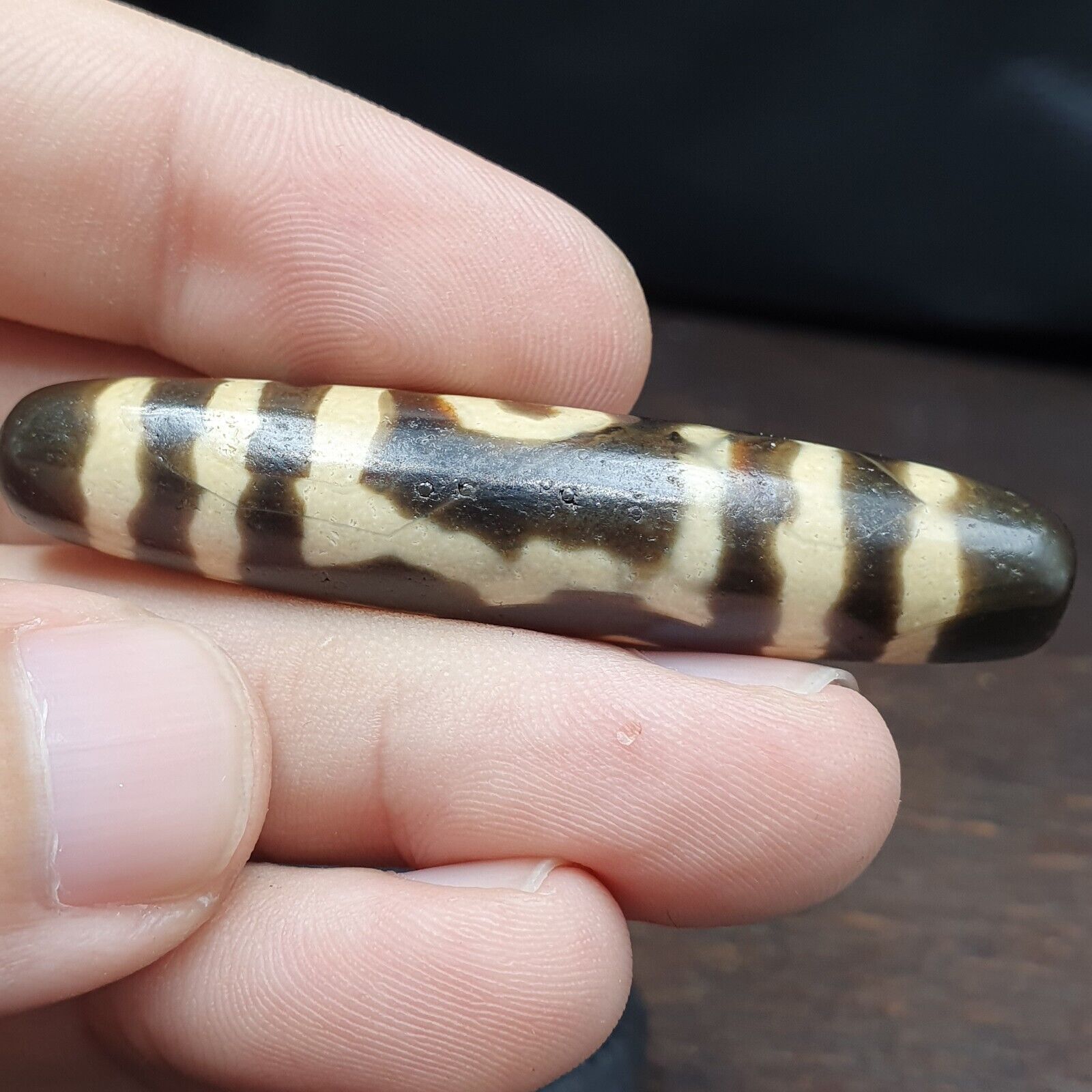Vintage Old Indo Tibetan BLACK AND WHITE Agate pure 3 Eye