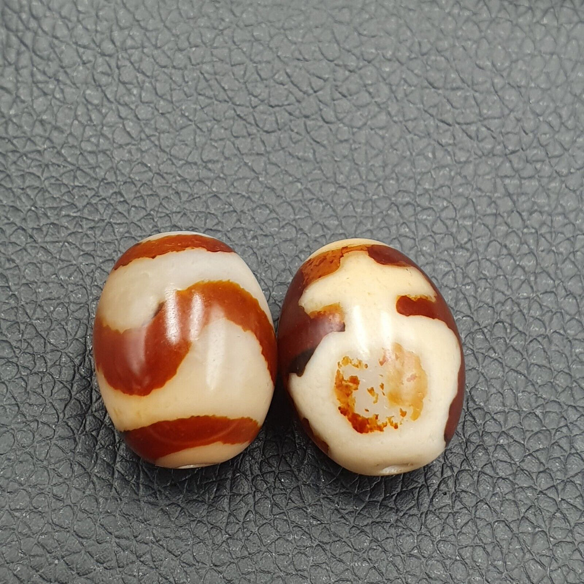 Himalayan Indo Tibetan rare Patterns Dzi Amulet Bead lot 2 beads