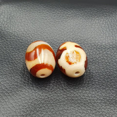Himalayan Indo Tibetan rare Patterns Dzi Amulet Bead lot 2 beads