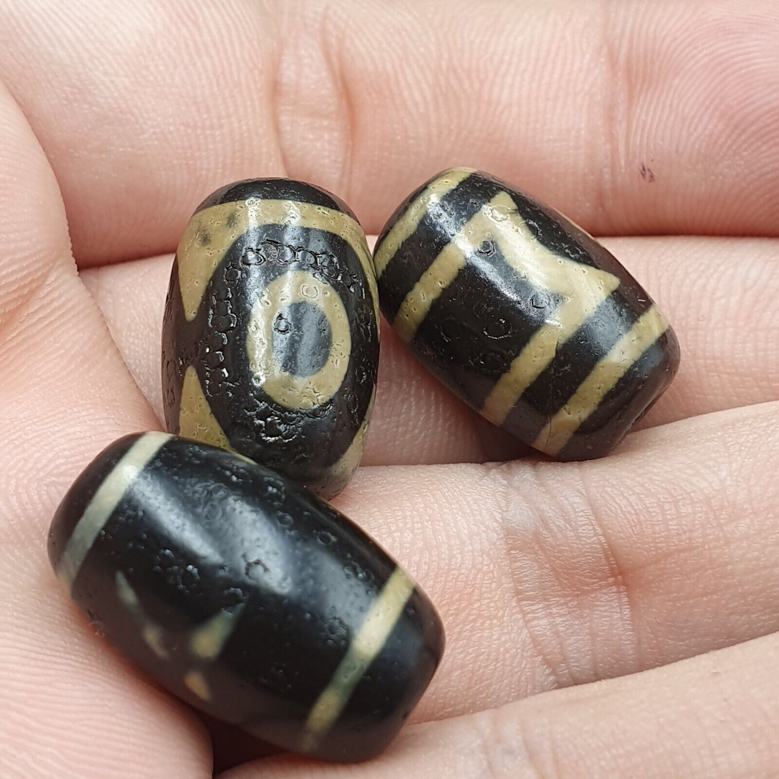 OTB- L3 Himalayan Indo Tibetan rare Patterns Dzi Amulet Lot 3 beads