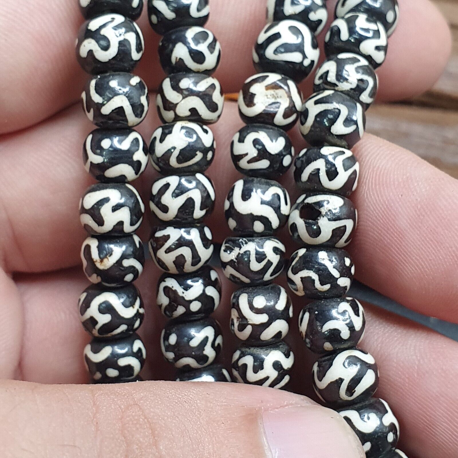Vintage Himalayan Inscripted Spells on Yak Bone 108 BEADS ROSARY Mala TB-B2