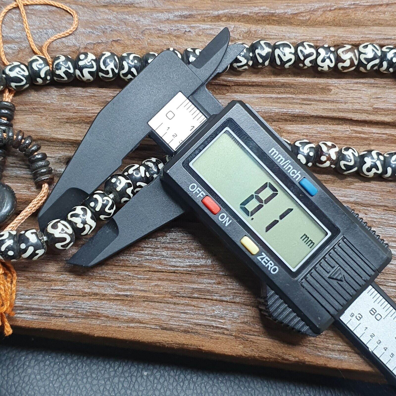 Vintage Himalayan Inscripted Spells on Yak Bone 108 BEADS ROSARY Mala TB-B2