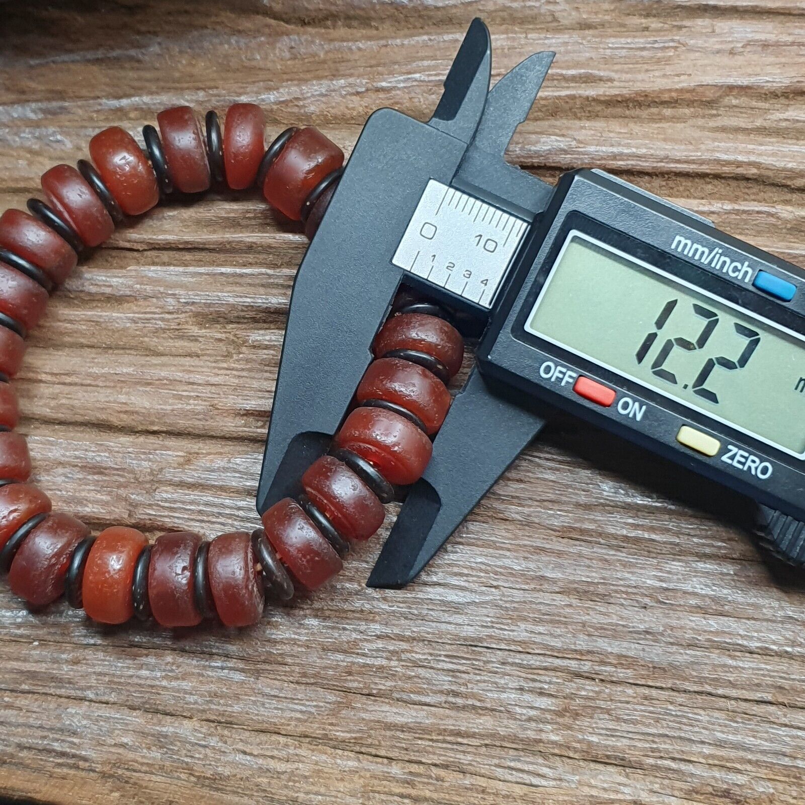 Amazing Antique Carnelian Red Agate 12mm Beads Bracelet BRGT-3