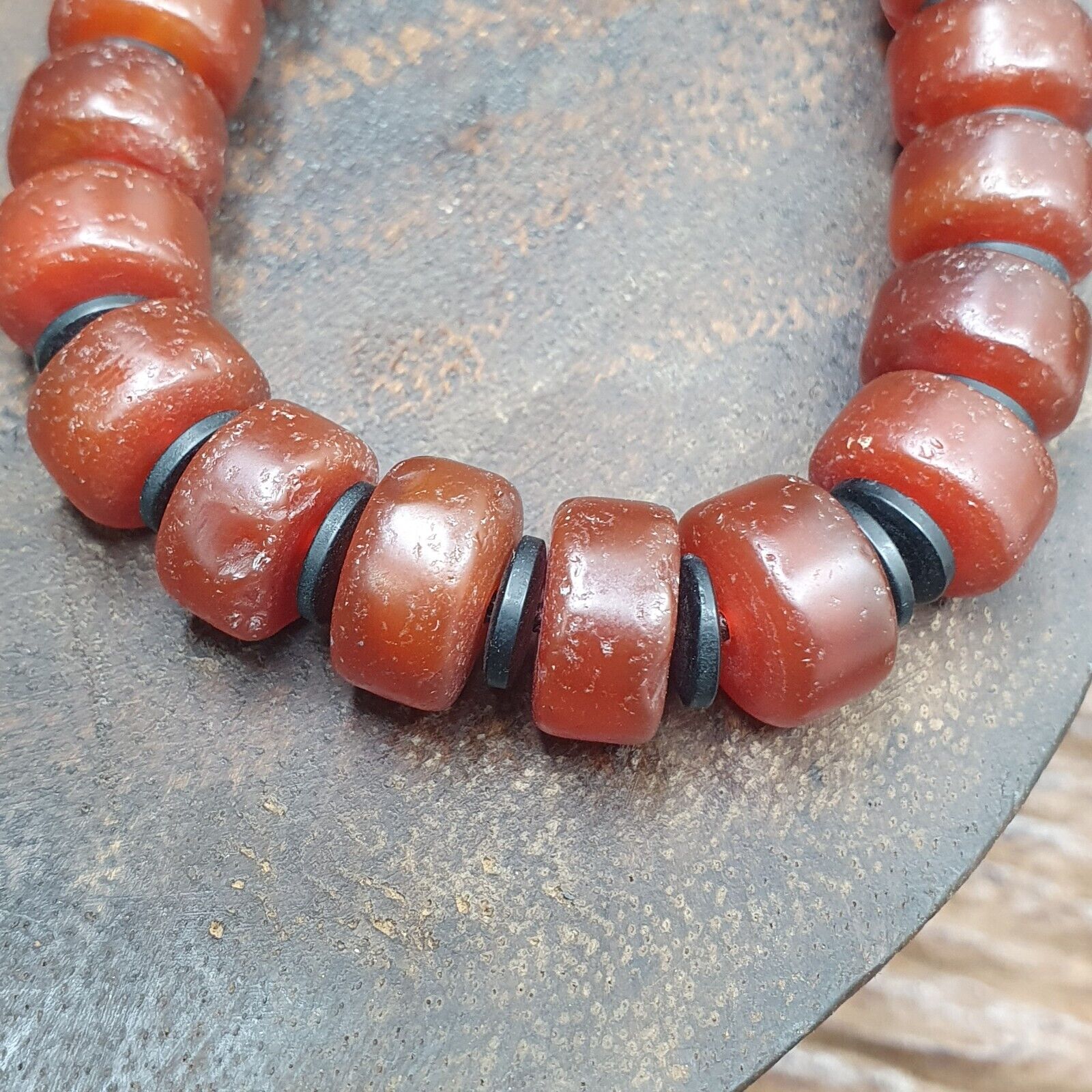 Antique Tire Shape Carnelian Agate 12mm Beads Bracelet BRGT-2