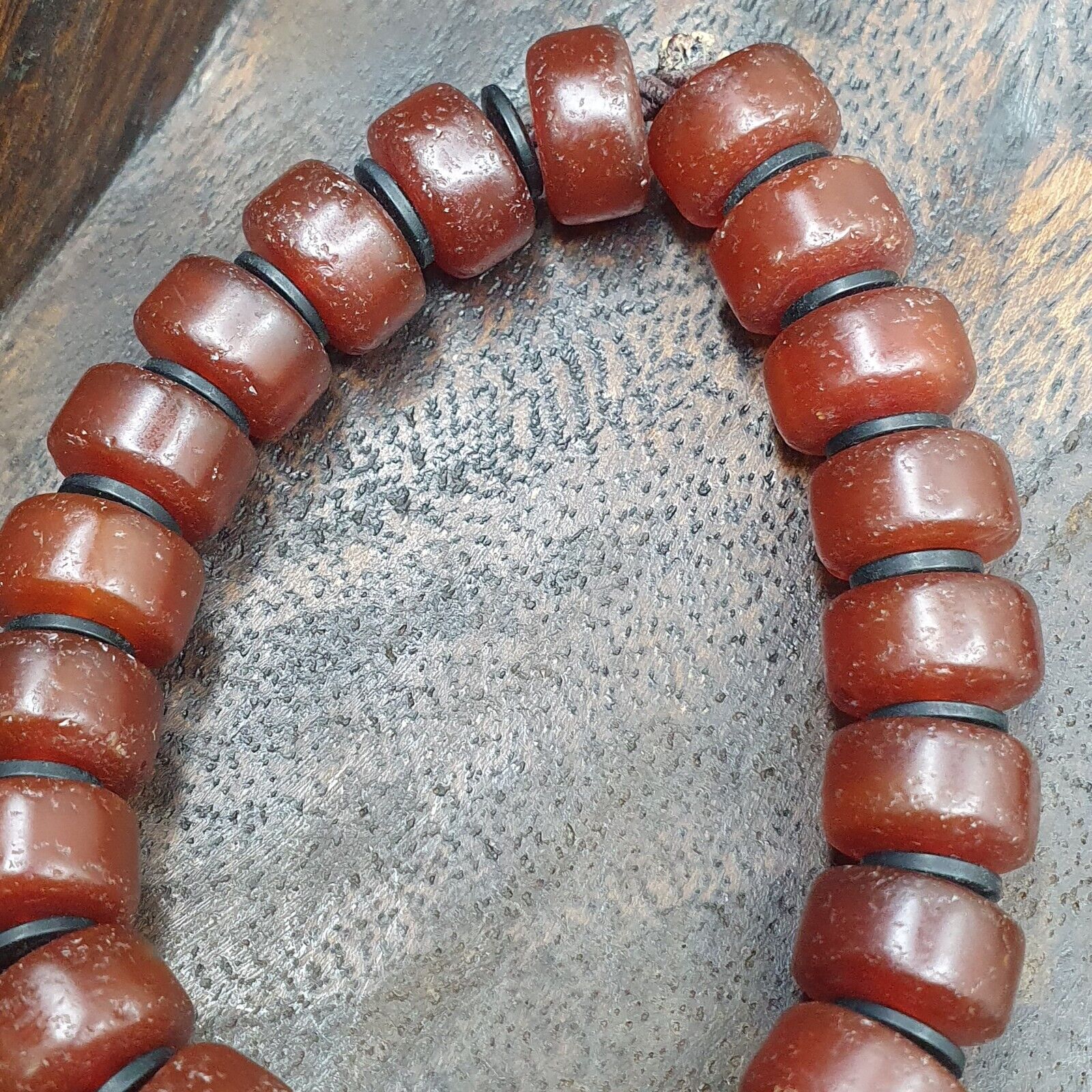Antique Tire Shape Carnelian Agate 12mm Beads Bracelet BRGT-2