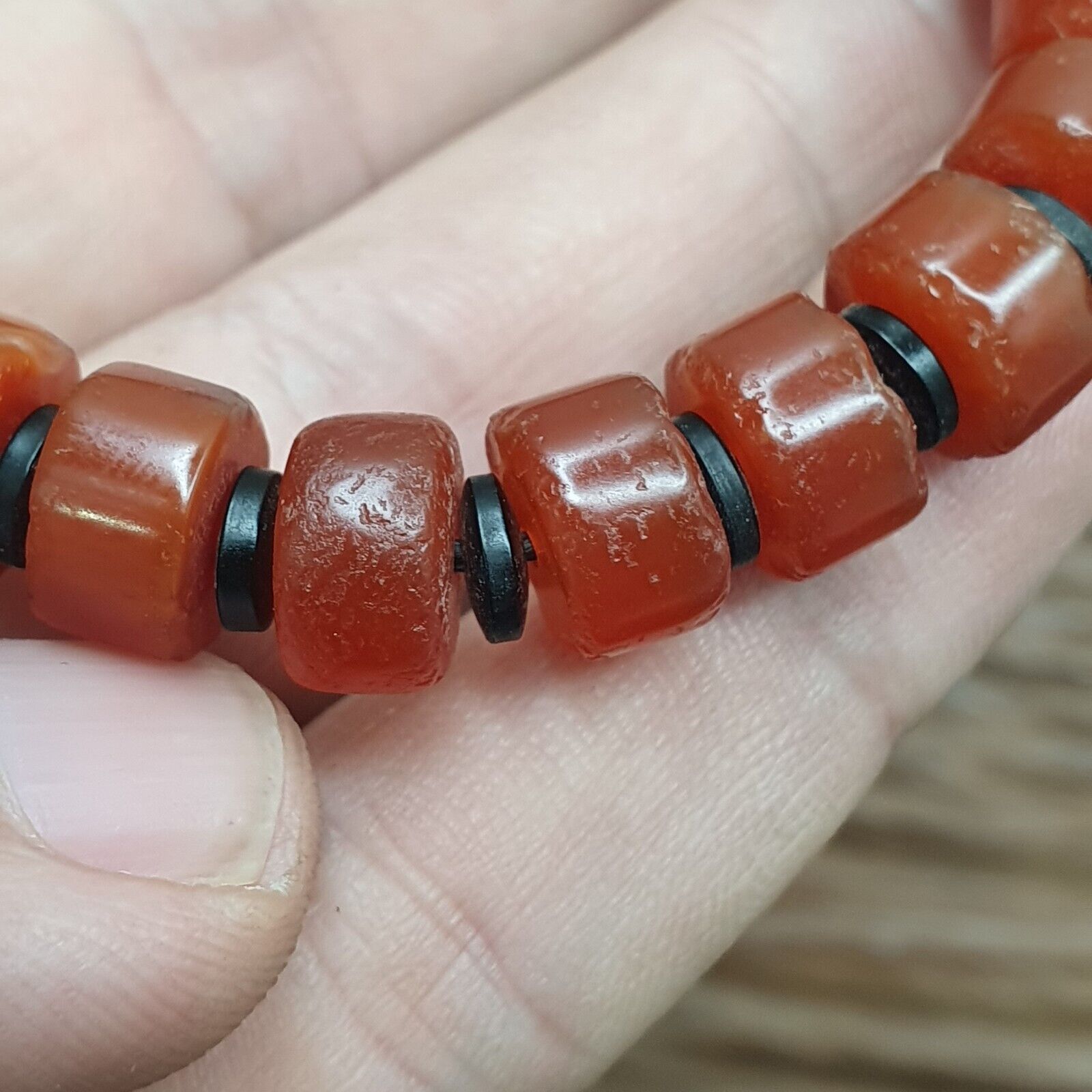 Antique Tire Shape Carnelian Agate 10mm Beads Bracelet BRGT-1