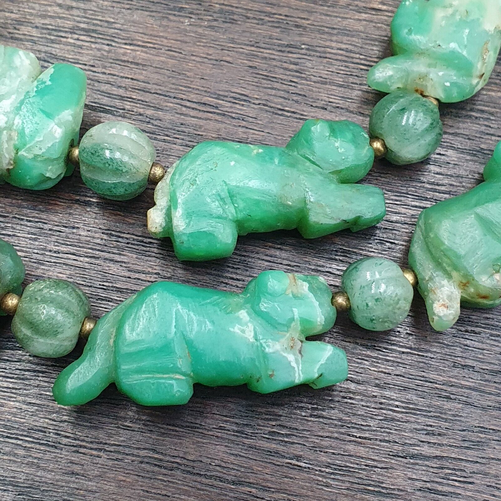 Vintage Chinese Tibetan Jade Carving jade Animals Melon Shape Necklaces