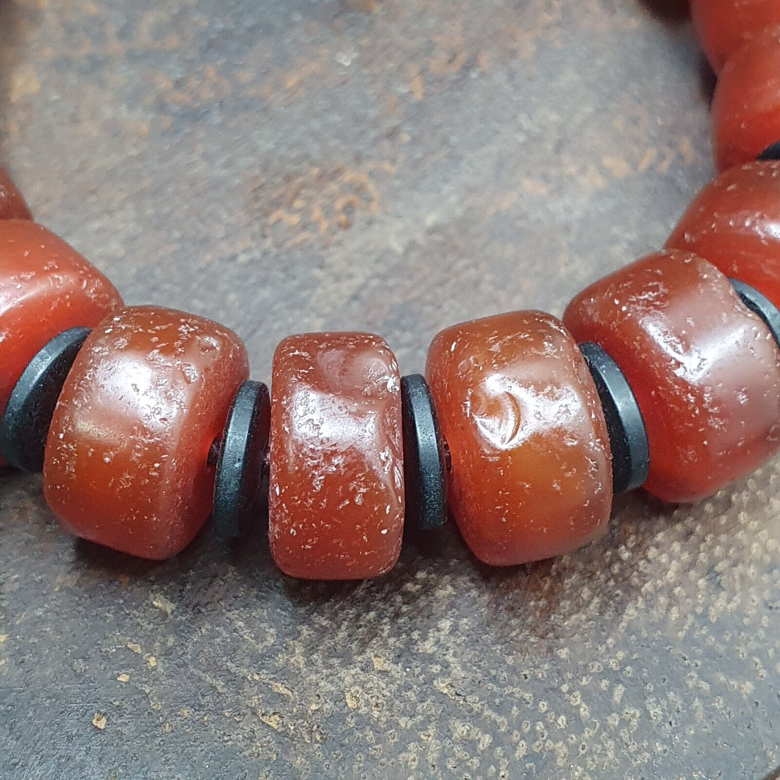 Antique Tire Shape Carnelian Agate 12mm Beads Bracelet BRGT-2