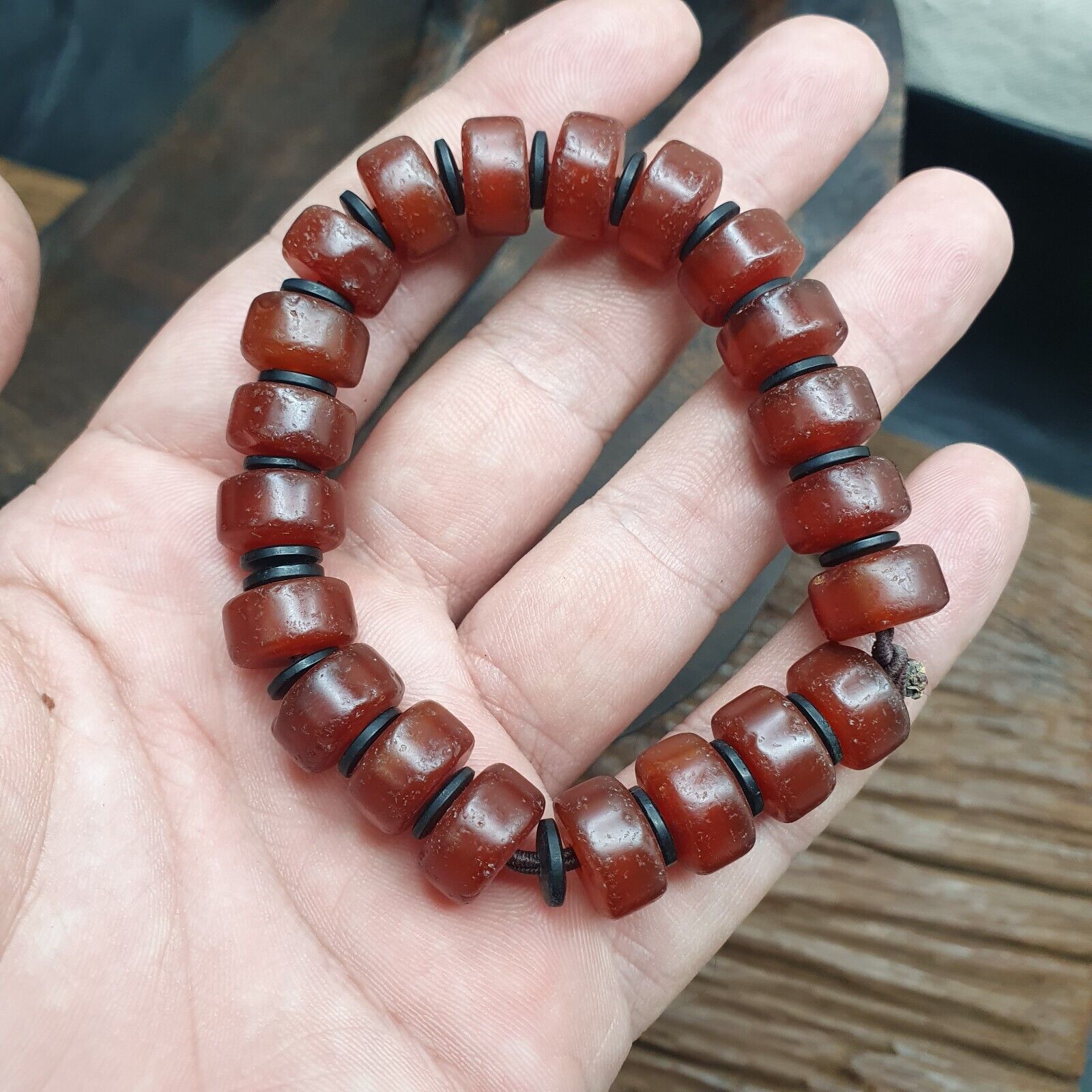 Antique Tire Shape Carnelian Agate 12mm Beads Bracelet BRGT-2