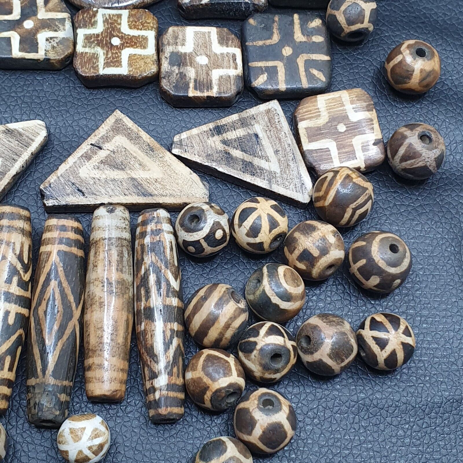 Lot 91 Beads Asian Burmese Old Pumtek Palm Wood Stone beads
