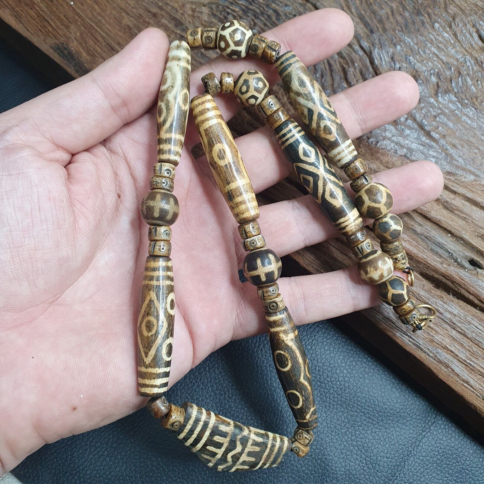 Asian Burmese Old Pumtek Palm Wood Stone beads Necklace