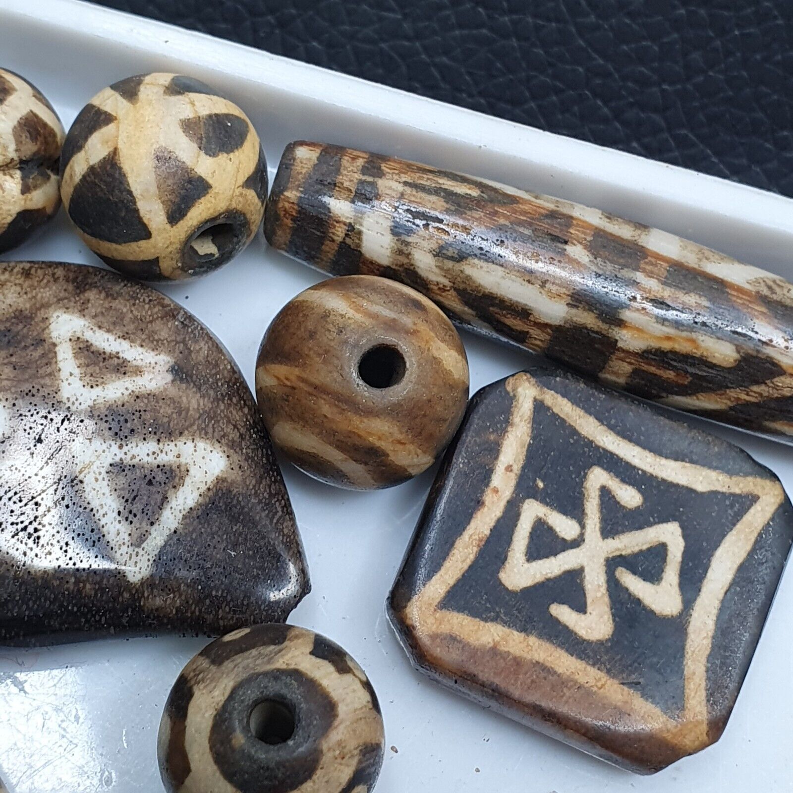 Lot 91 Beads Asian Burmese Old Pumtek Palm Wood Stone beads