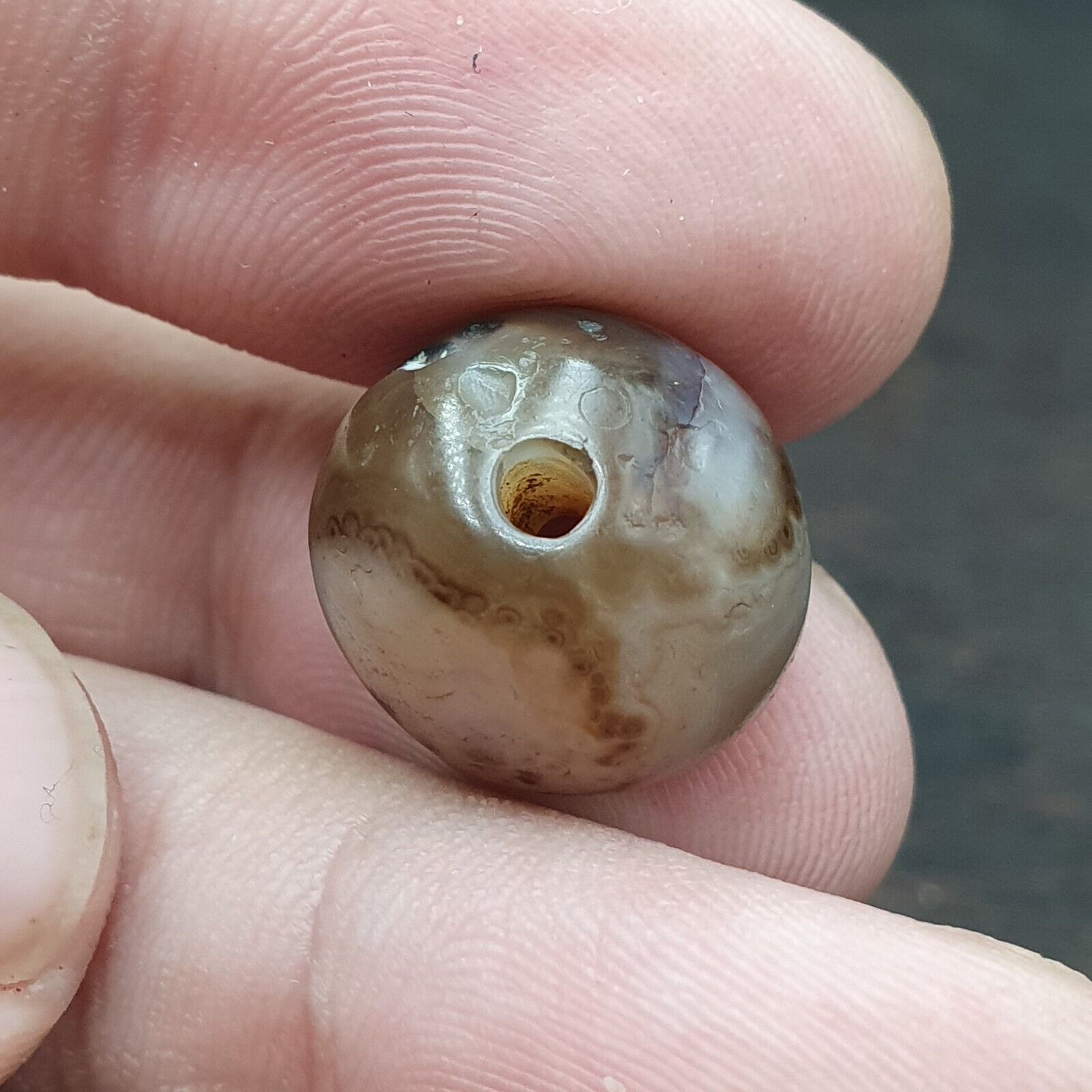 Antique Tibetan Gray Agate Bead Natural Patterns Agate Amulet