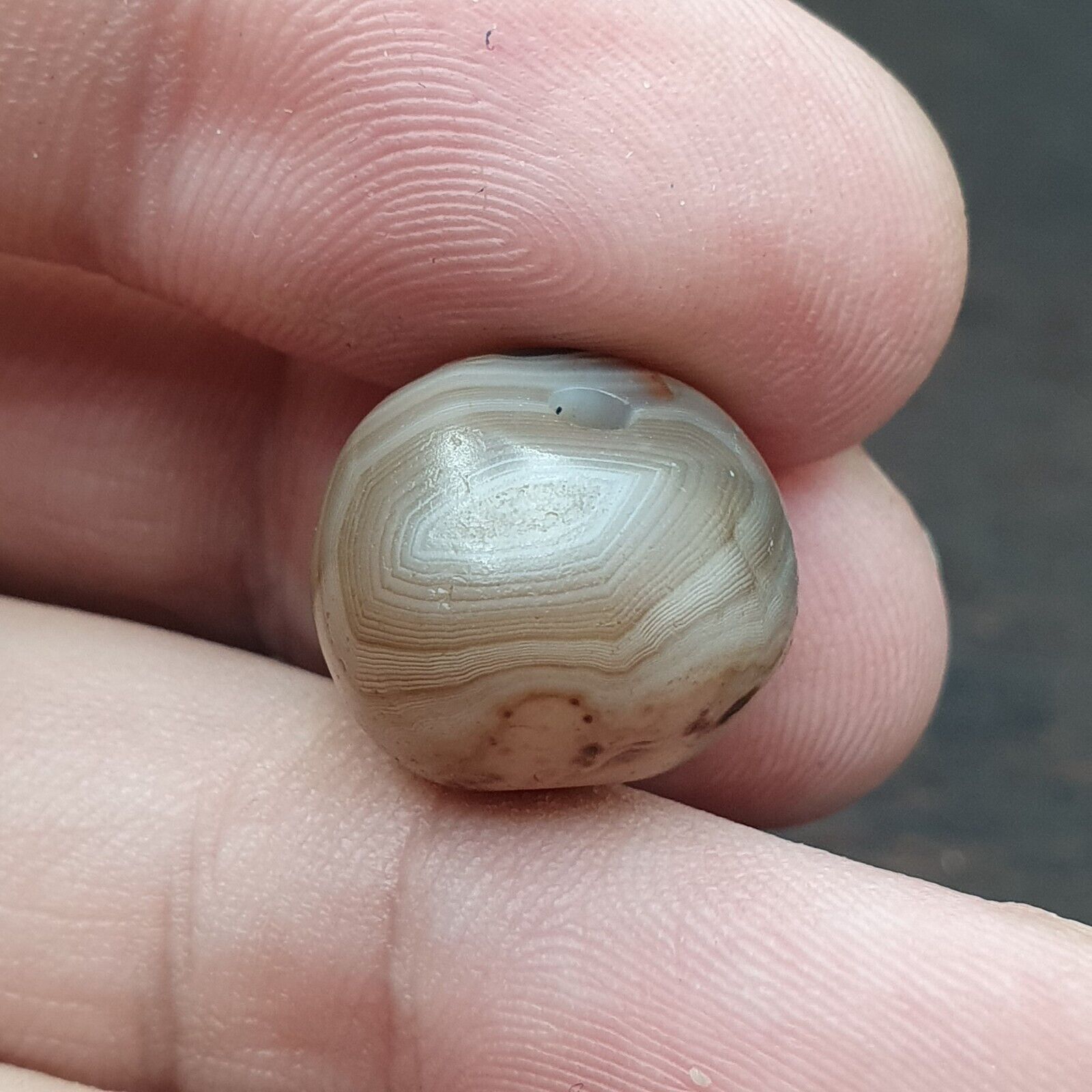 Antique Tibetan Gray Agate Bead Natural Patterns Agate Amulet