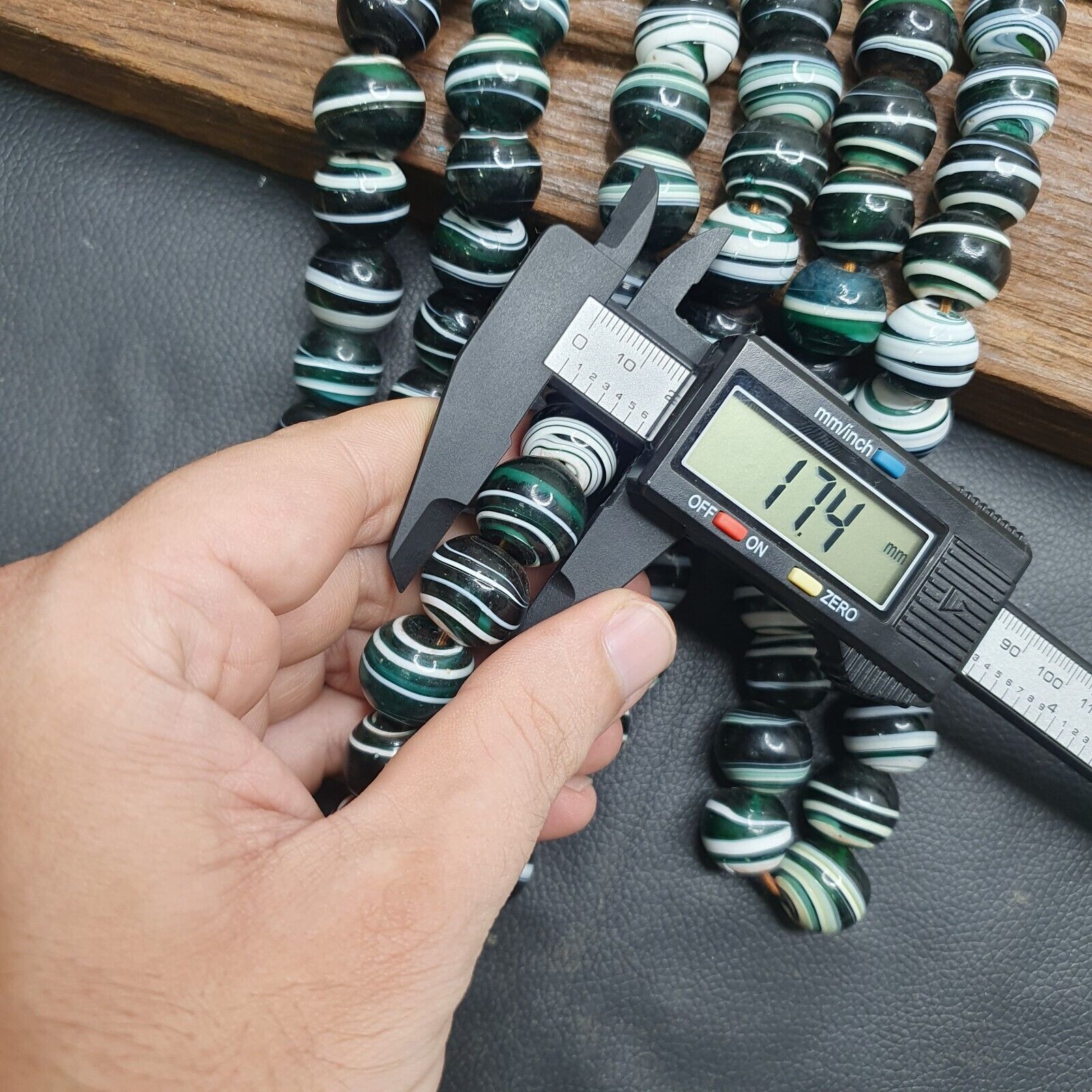 BEAUTIFUL OLD AFRICAN  GLASS BEADS Strand  17MM