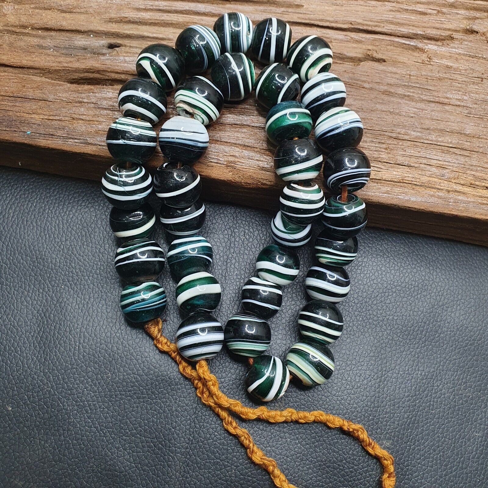 BEAUTIFUL OLD AFRICAN  GLASS BEADS Strand  17MM