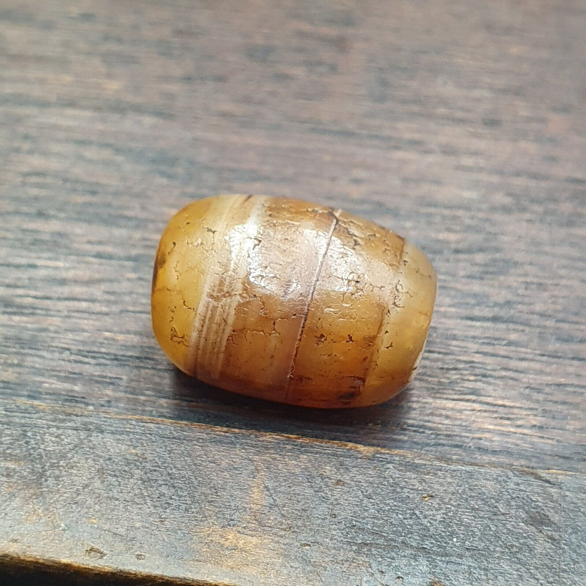Antique Tibetan Agate Bead: A Rare Gem from the Past 21x15mm JNT-72