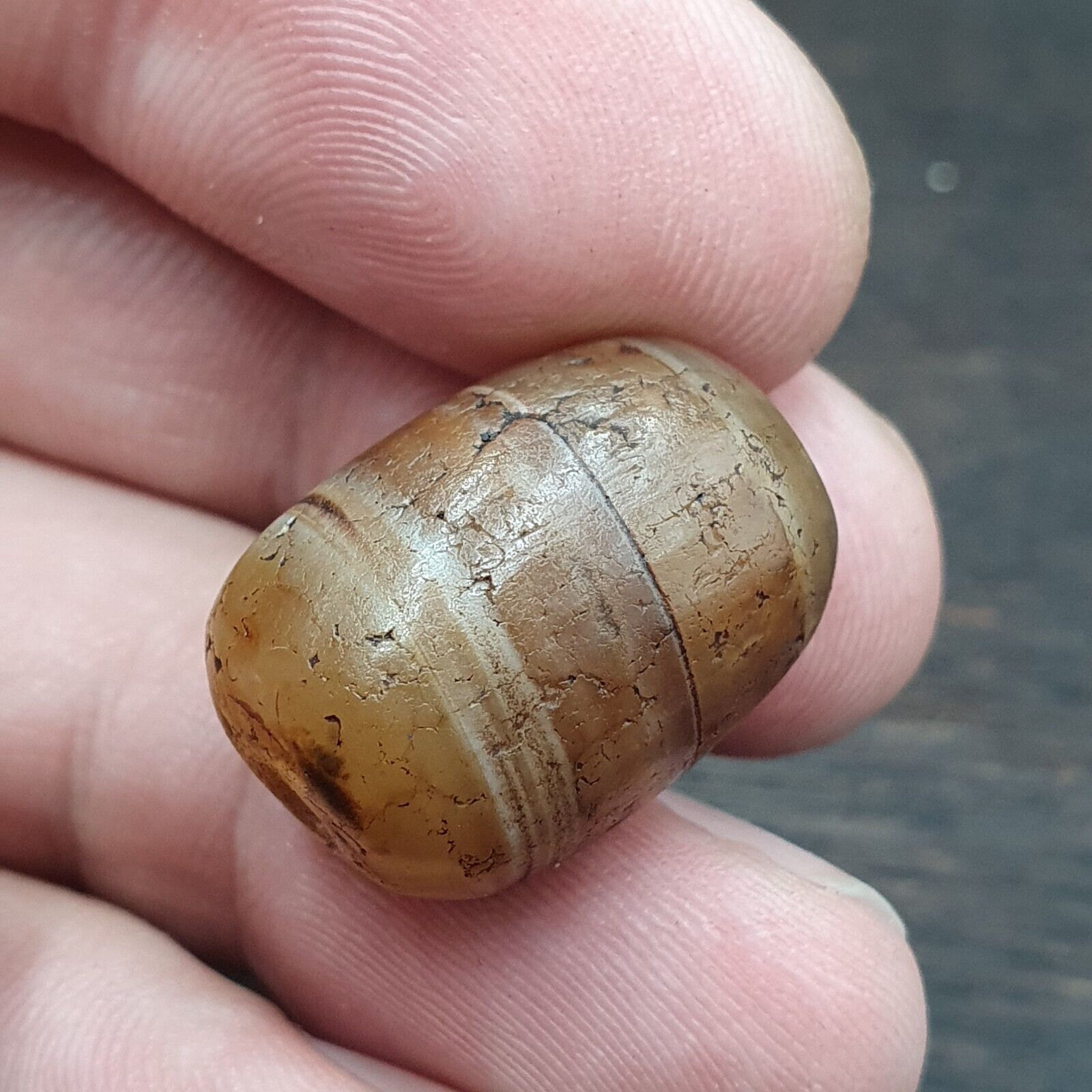 Antique Tibetan Agate Bead: A Rare Gem from the Past 21x15mm JNT-72