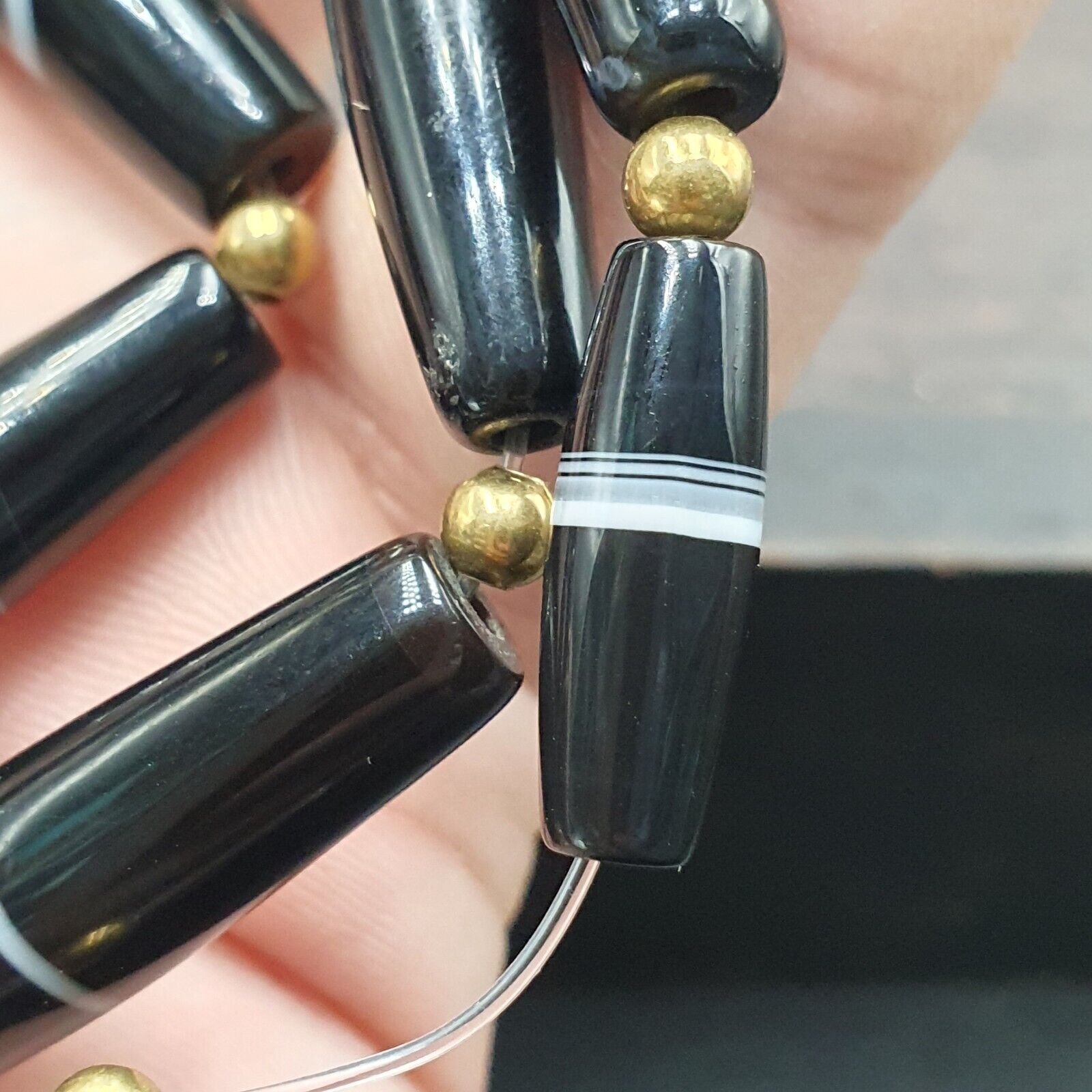 Antique Old Yemeni Agate Natural Rare pattern Banded Agate Beads 16 pieces