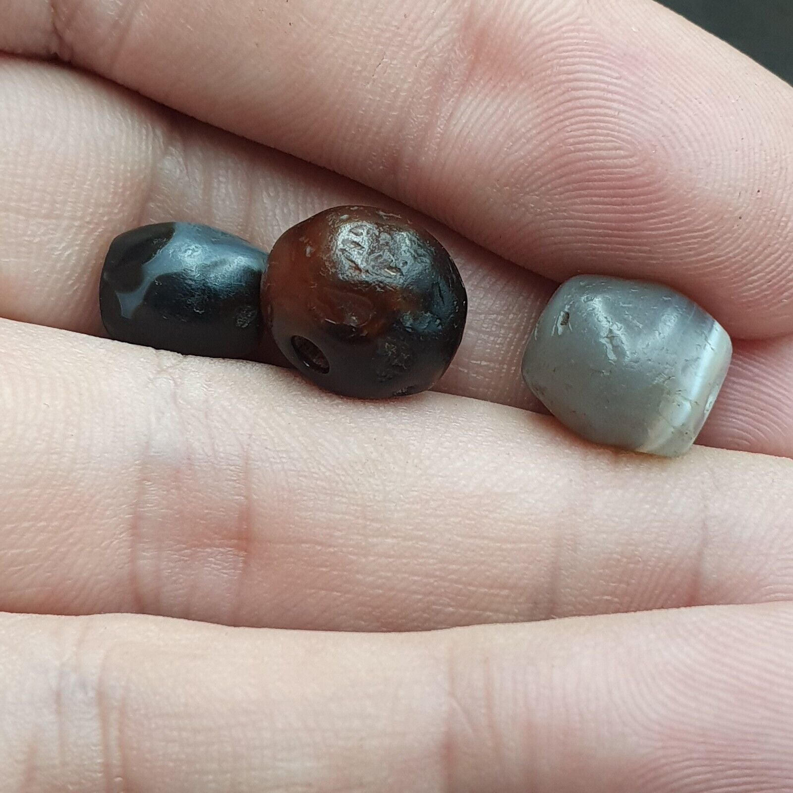 Lot 14 Beads Ancient Antique Himalayan Tibetan Bangali Agate Beads JNT-14