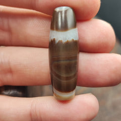 Vintage Old Yemeni Crystal in Agate Natural Eye Rare pattern Bead  YM-3