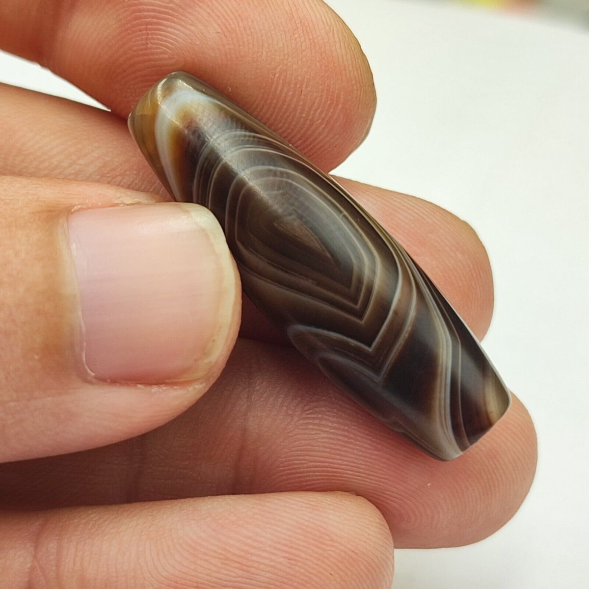 Vintage Old Yemeni Agate Natural Eye Rare pattern Banded Agate Bead  YM-2