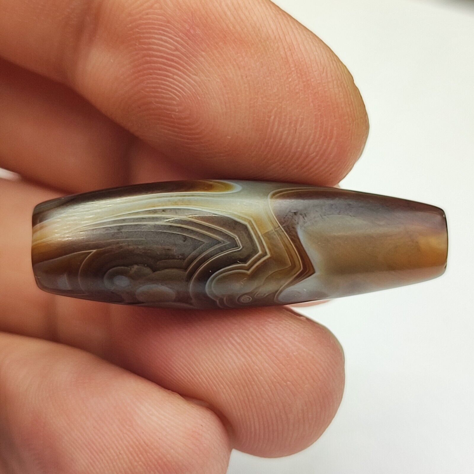 Vintage Old Yemeni Agate Natural Eye Rare pattern Banded Agate Bead  YM-2