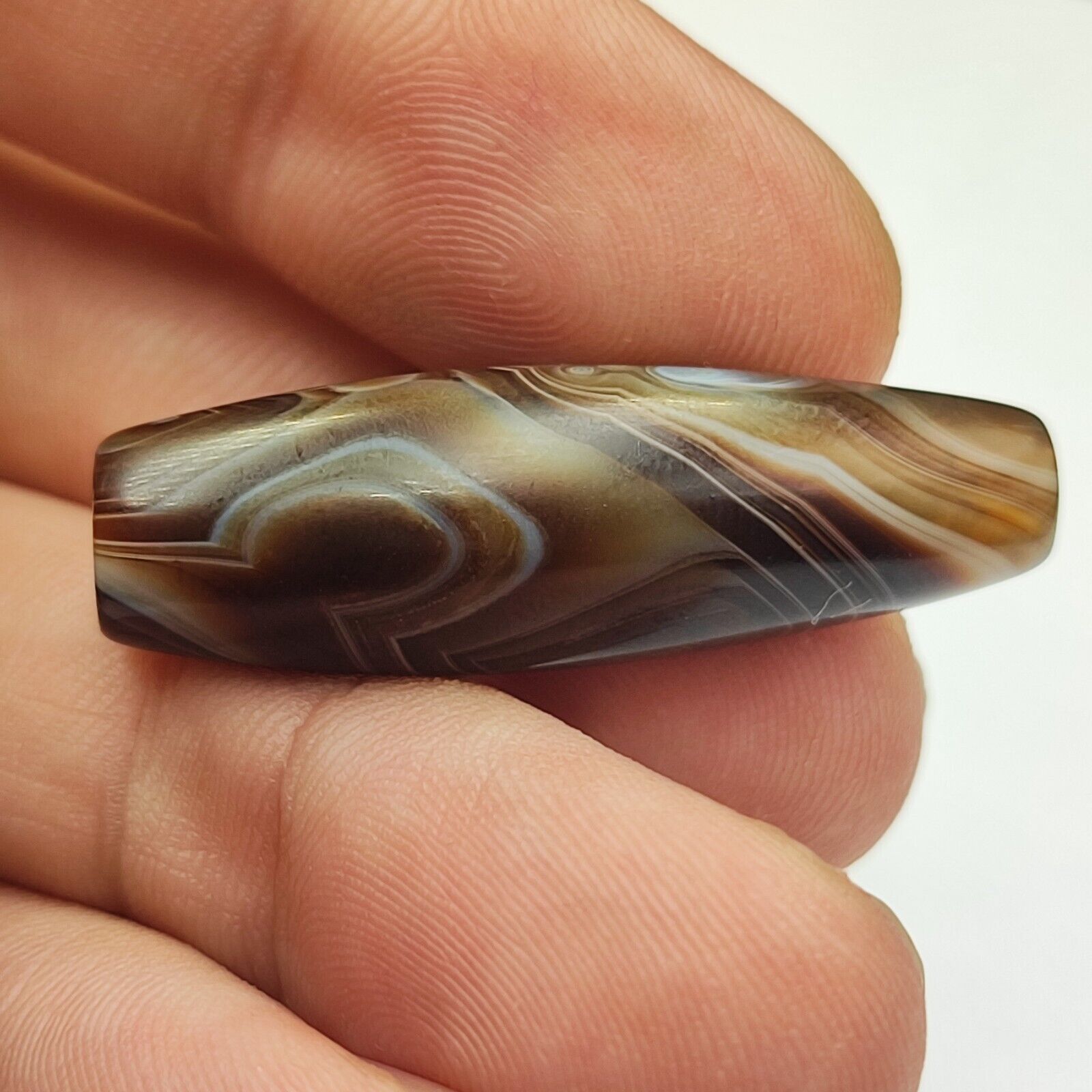 Vintage Old Yemeni Agate Natural Eye Rare pattern Banded Agate Bead  YM-2